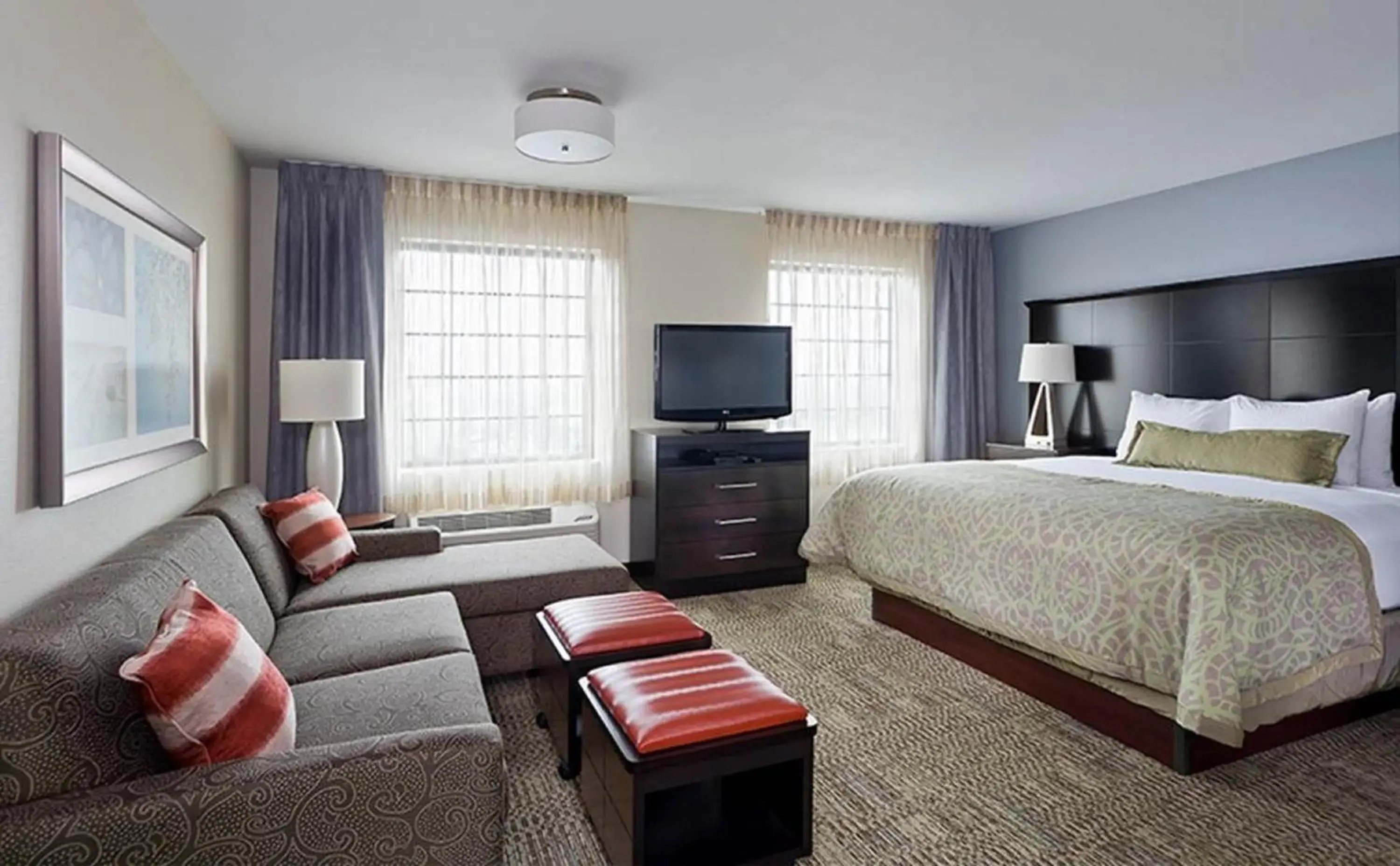 King Studio Suite with Sofa Bed in Staybridge Suites Montgomeryville by IHG King Studio Suite with Sofa Bed in Staybridge Suites Montgomeryville by IHG