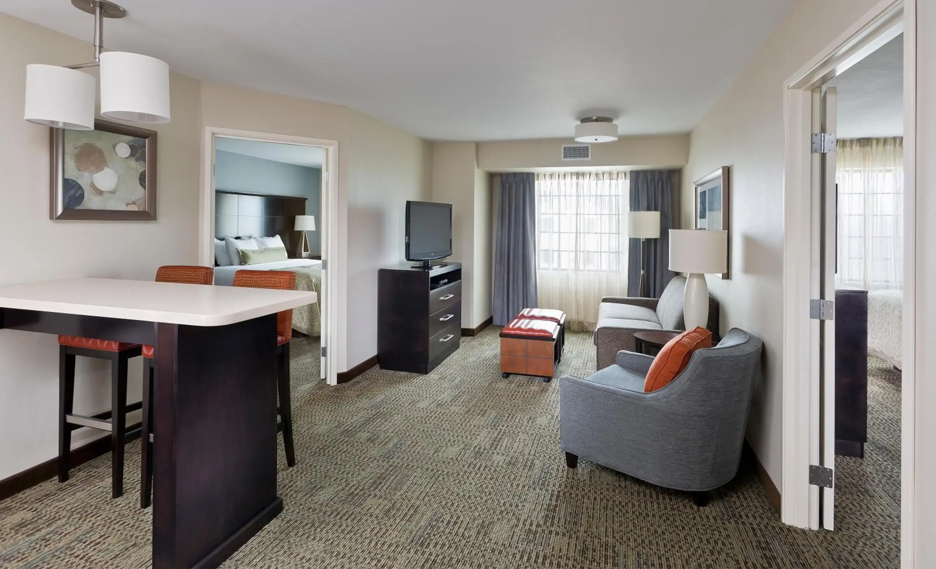 Two-Bedroom Suite with One King, Two Queen and Sofa Bed in Staybridge Suites Montgomeryville by IHG Two-Bedroom Suite with One King, Two Queen and Sofa Bed in Staybridge Suites Montgomeryville by IHG