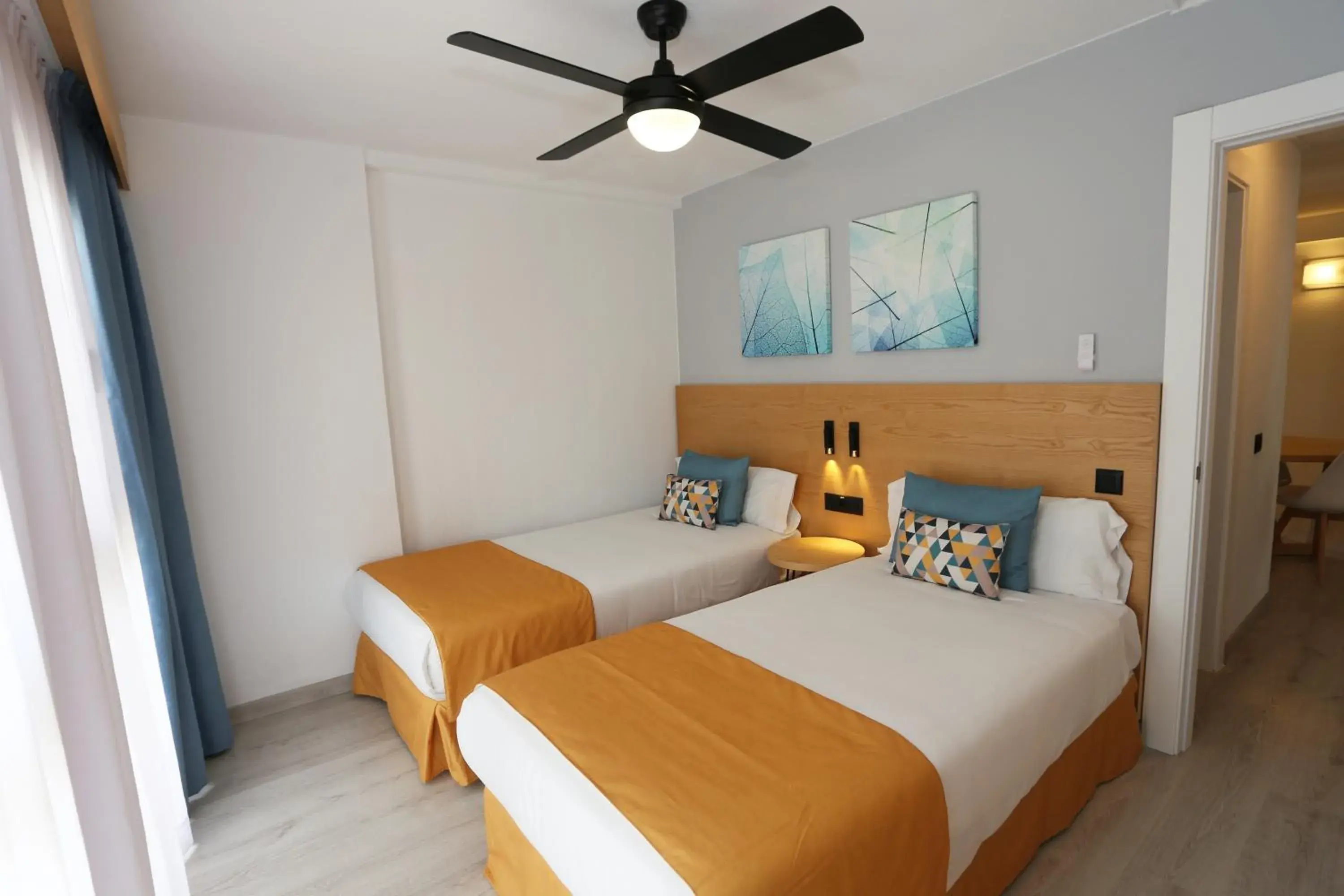 One-Bedroom Apartment (2 Adults + 1 Child) in Hotel-Apartamentos Andorra One-Bedroom Apartment (2 Adults + 1 Child) in Hotel-Apartamentos Andorra