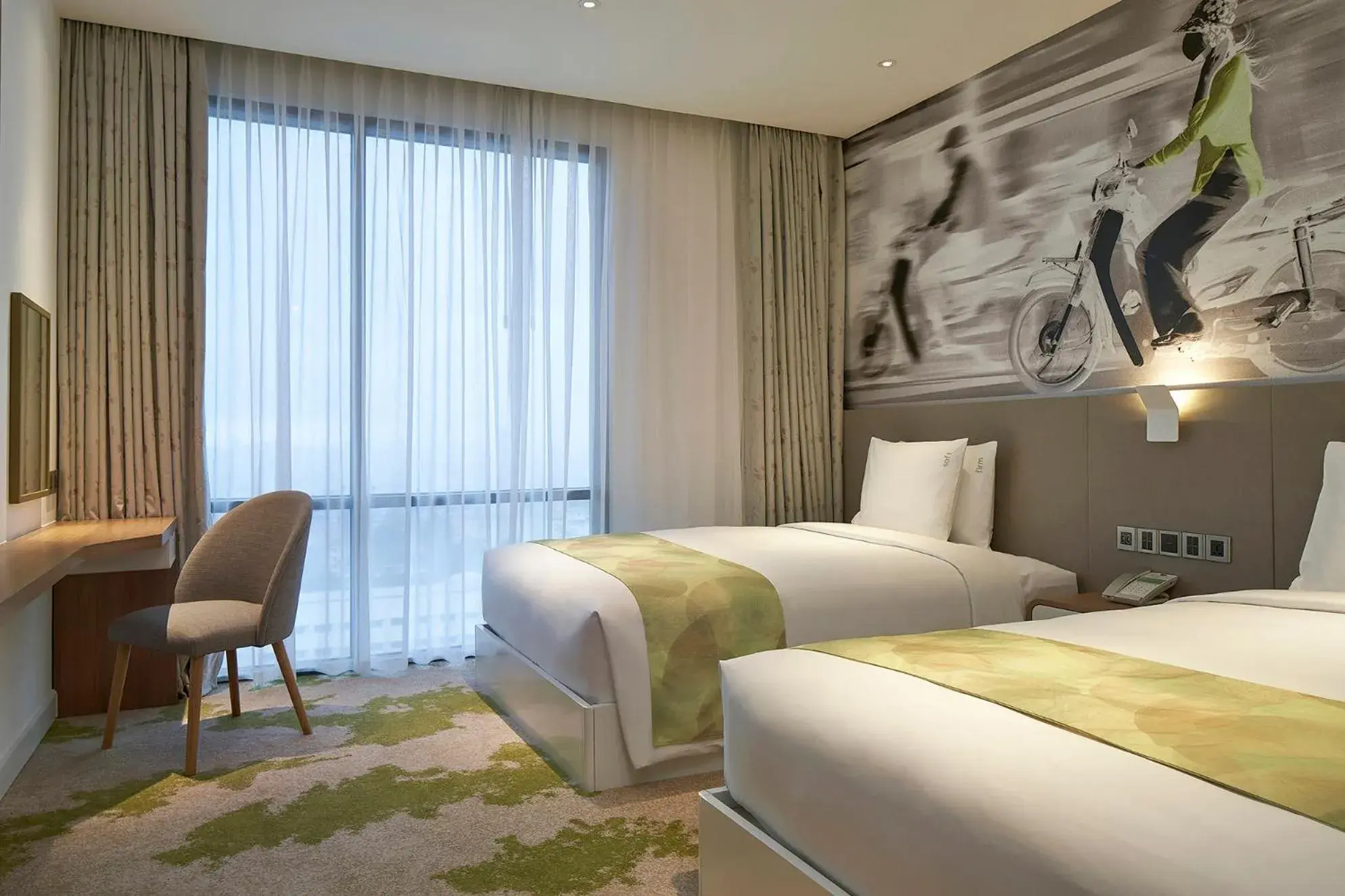 2 Single Standard City View - single occupancy in Holiday Inn & Suites Saigon Airport by IHG 2 Single Standard City View - single occupancy in Holiday Inn & Suites Saigon Airport by IHG
