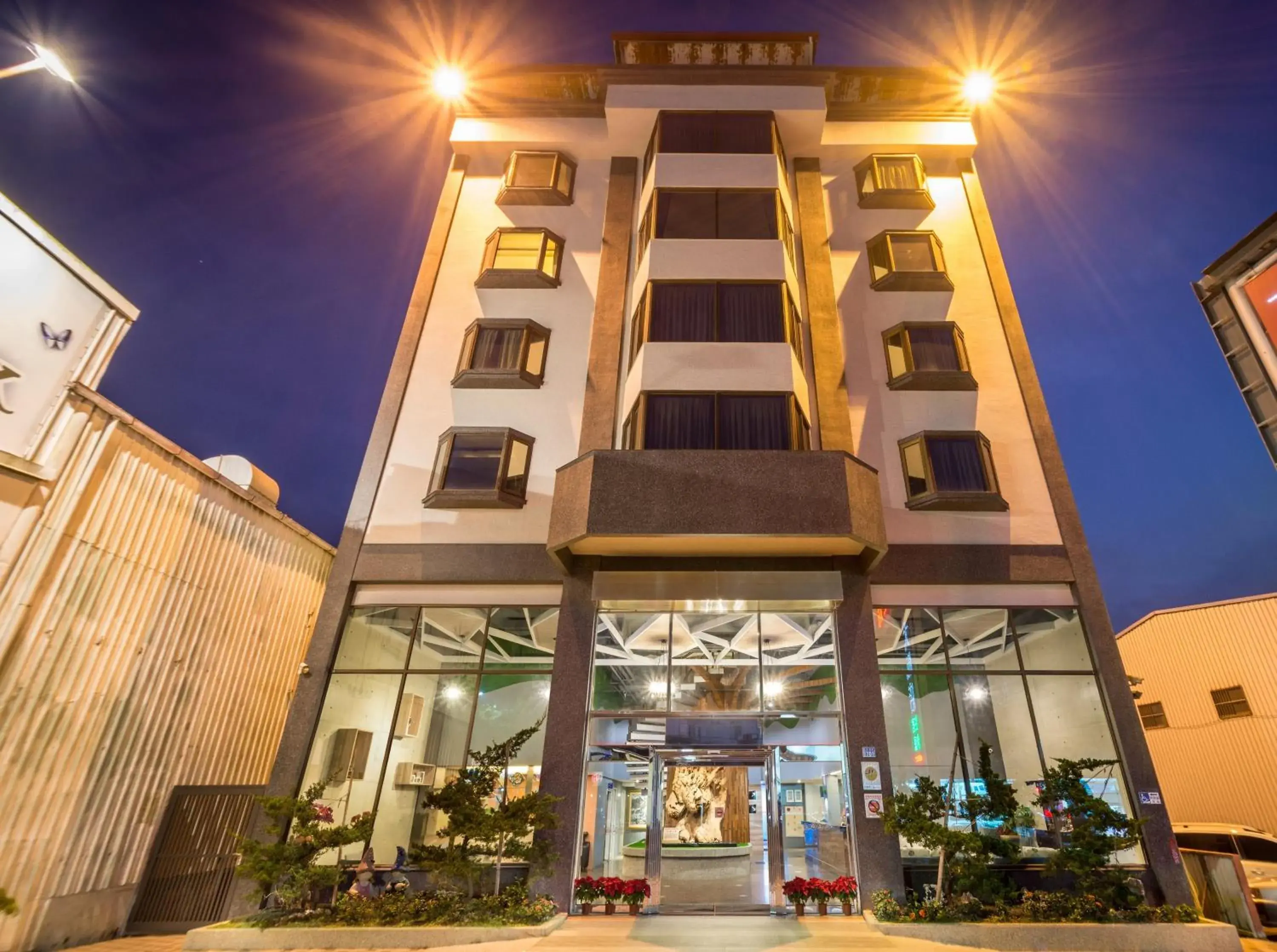 Yadi Hotel Yadi Hotel