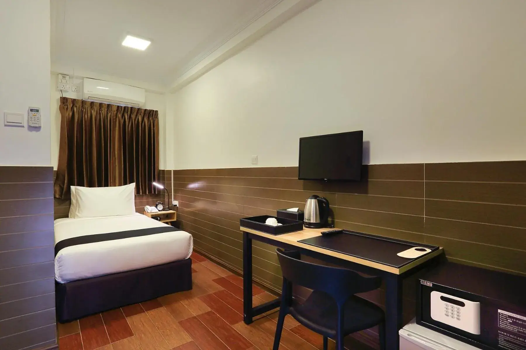 Standard Single Room in K.C Residence Standard Single Room in K.C Residence