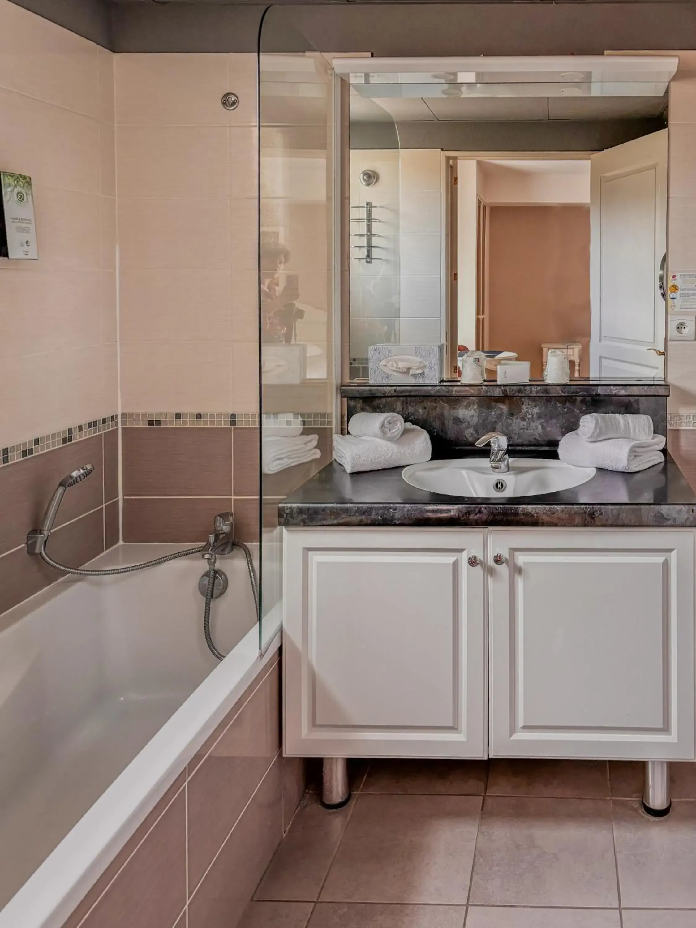 Deluxe Studio in Tulip Inn Honfleur Residence & Spa Deluxe Studio in Tulip Inn Honfleur Residence & Spa