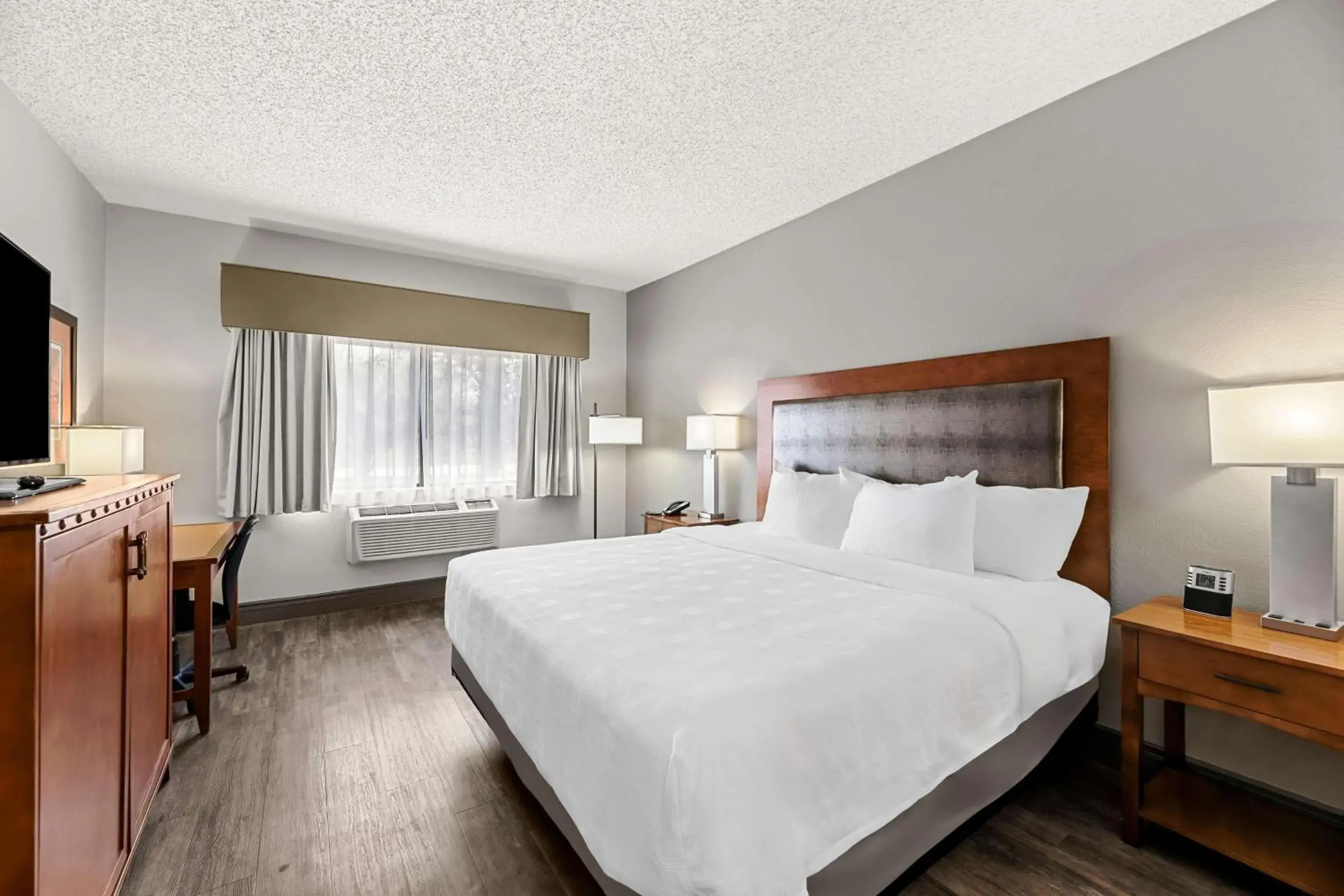 King Room - Non-Smoking in Best Western Plus At Lake Powell King Room - Non-Smoking in Best Western Plus At Lake Powell