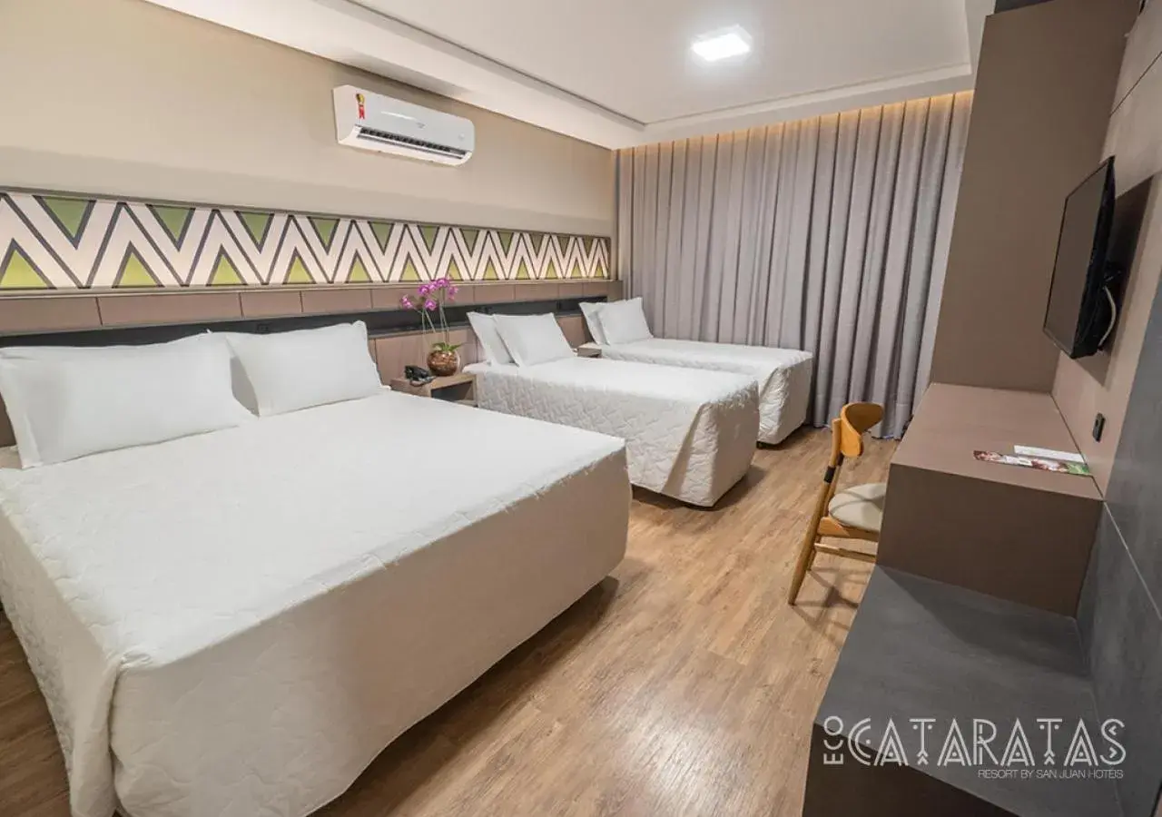 Superior Quadruple Room in Complexo Eco Cataratas Resort by SJ Superior Quadruple Room in Complexo Eco Cataratas Resort by SJ
