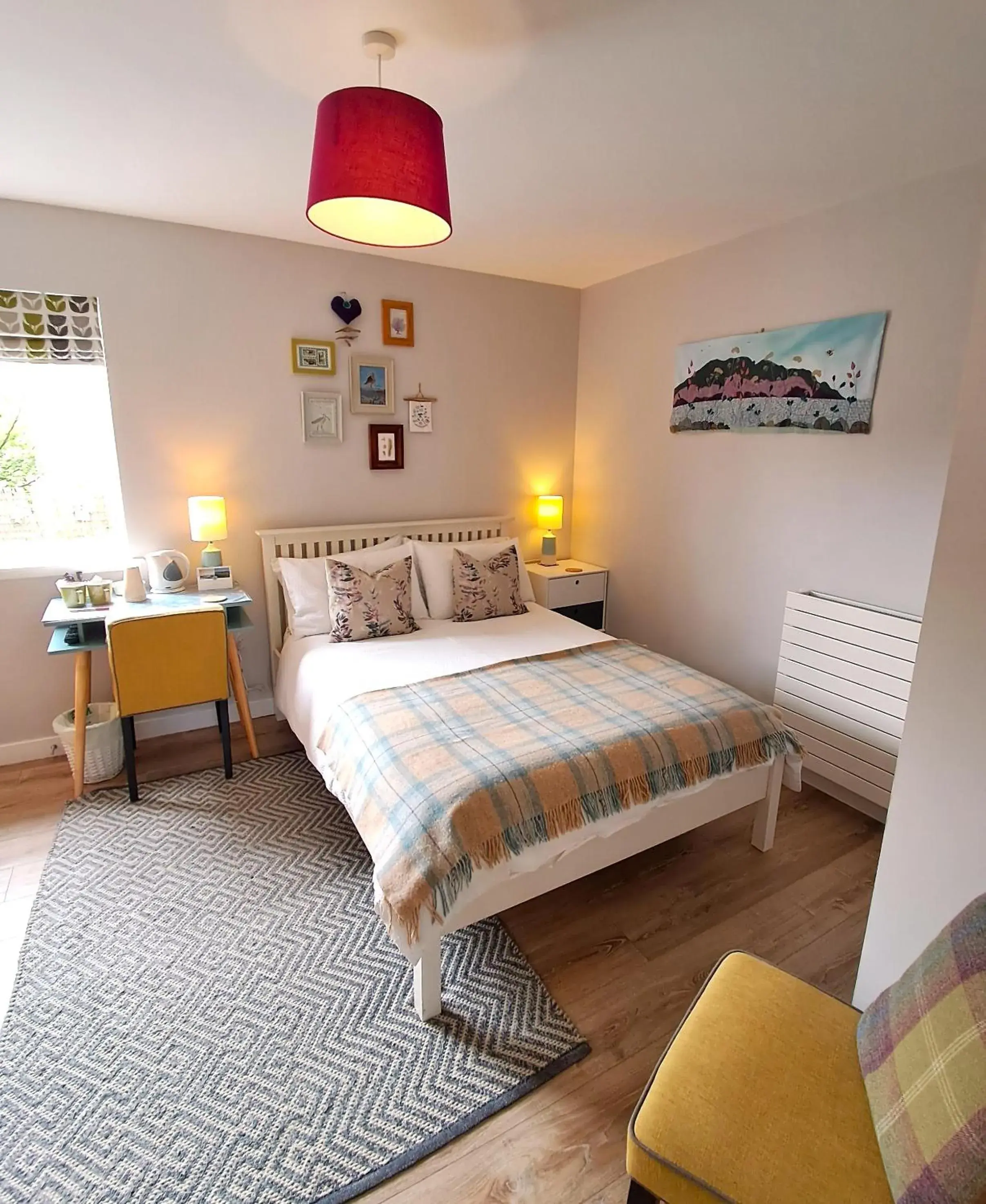 Double or Twin Room in An Cois Na Mara Bed & Breakfast Double or Twin Room in An Cois Na Mara Bed & Breakfast