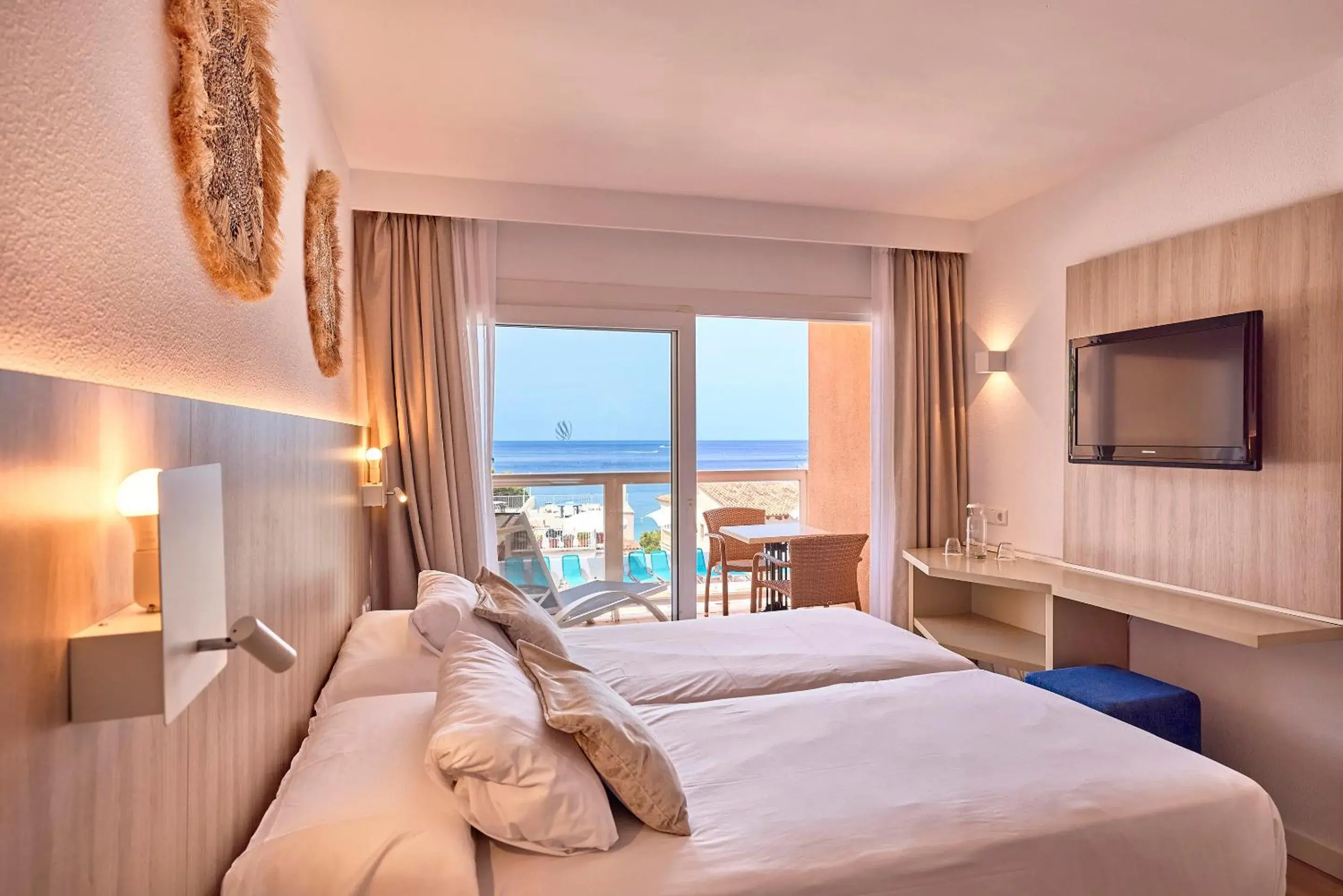 Studio with Sea View (2 Adults) in Universal Aparthotel Don Camilo Studio with Sea View (2 Adults) in Universal Aparthotel Don Camilo