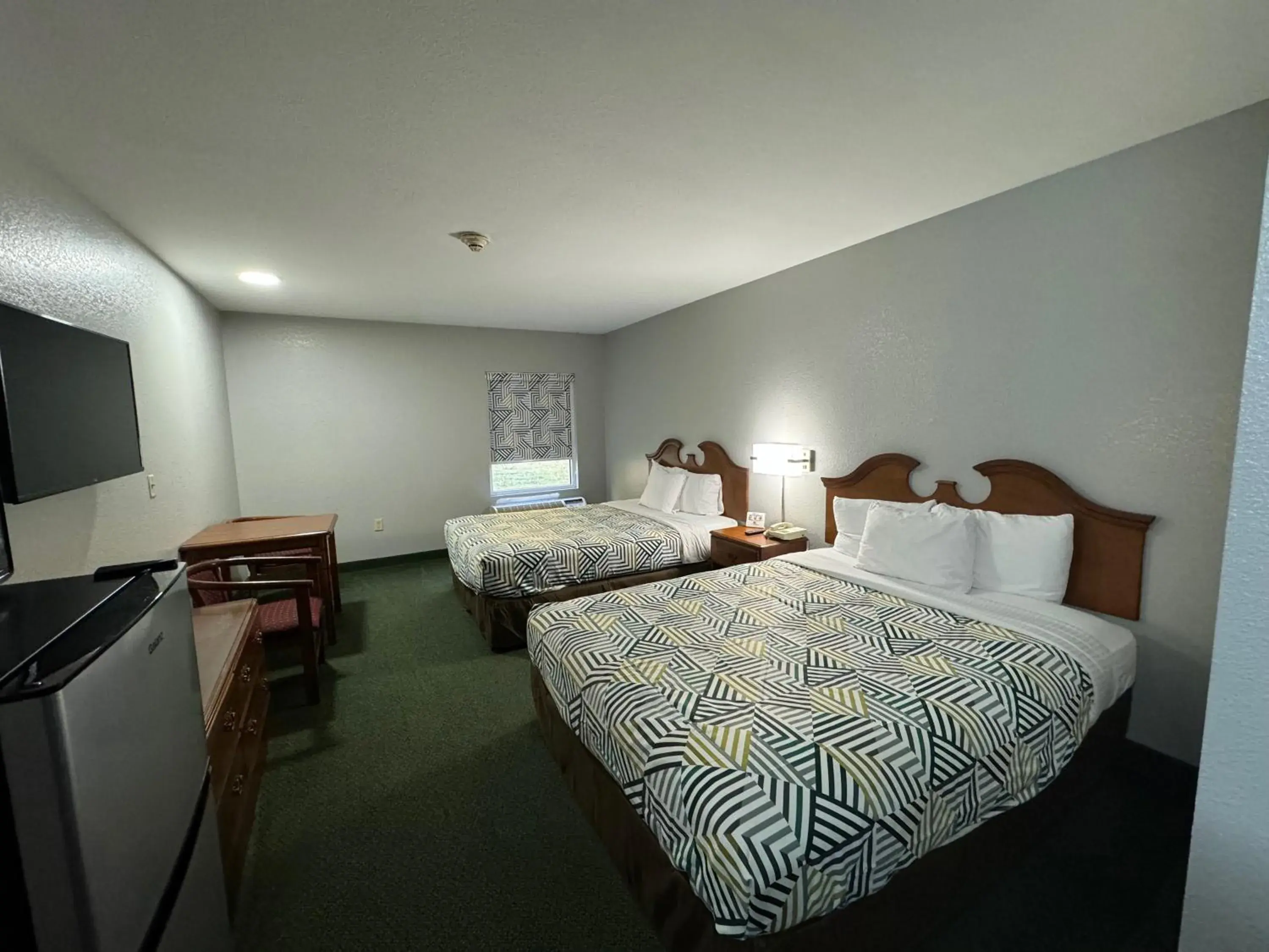 Double Queen - Non Smoking in Star City Inn & Suites Double Queen - Non Smoking in Star City Inn & Suites