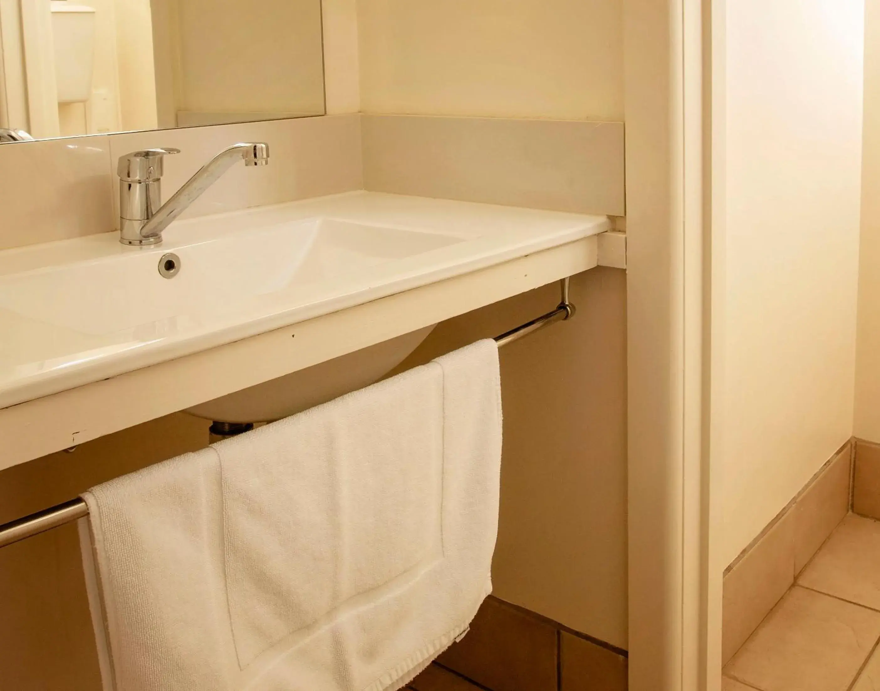 Double Room in Hi Way Eight Motor Inn Double Room in Hi Way Eight Motor Inn