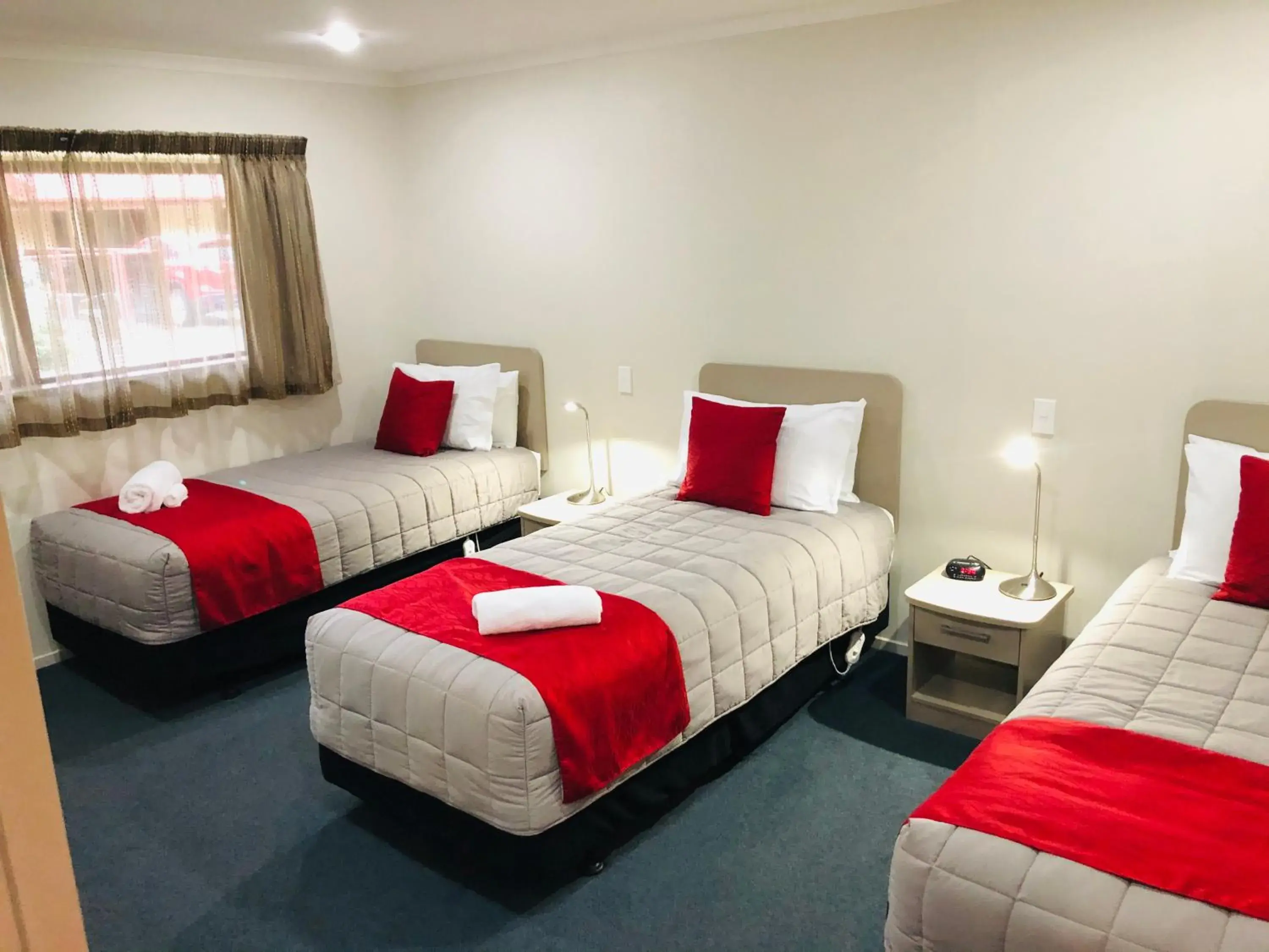 Superior Two-Bedroom Suite in ASURE Scenic Route Motor Lodge Superior Two-Bedroom Suite in ASURE Scenic Route Motor Lodge