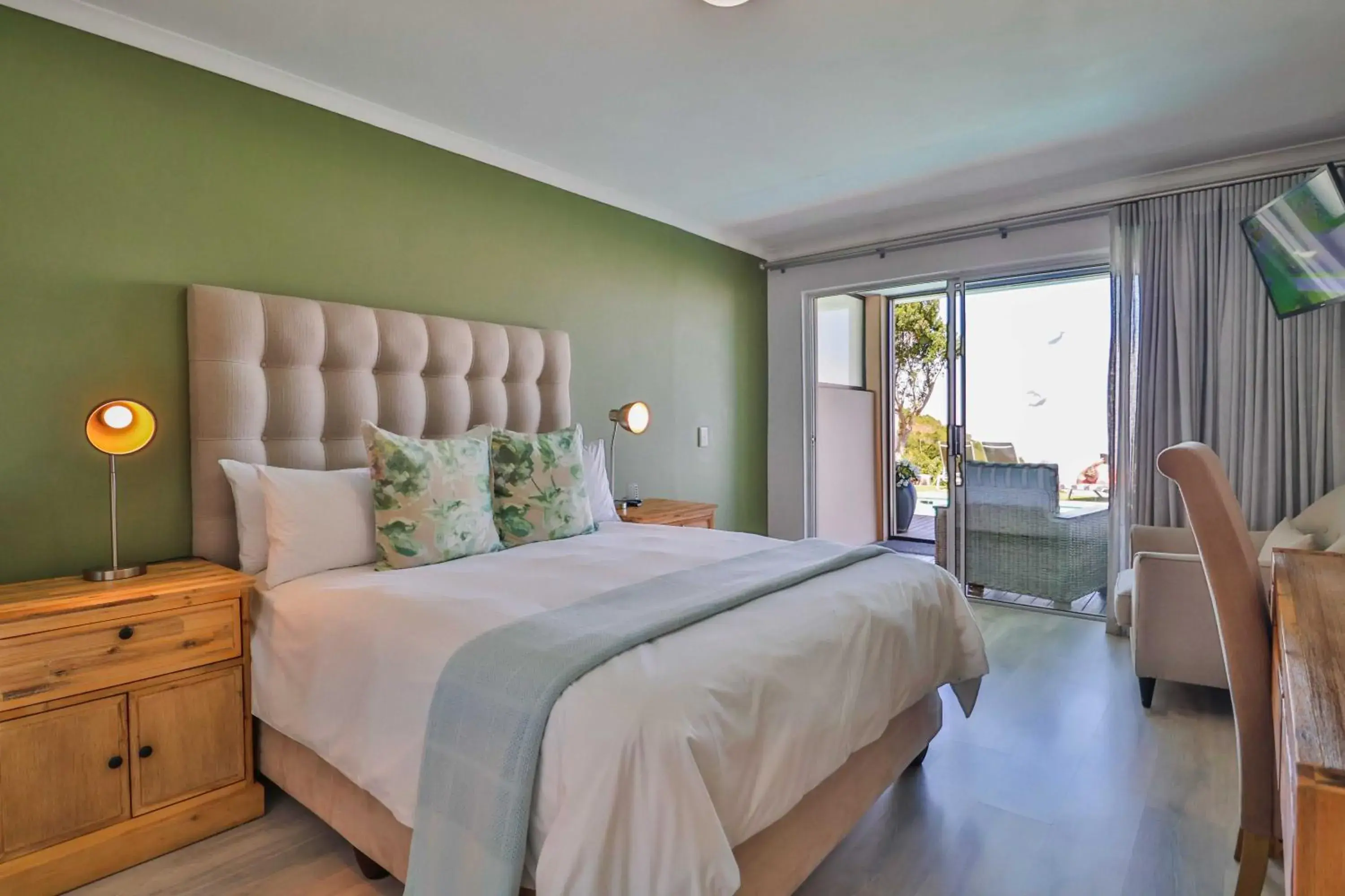 Queen Room with Sea View in Belle Vue Ridge BnB, Queen Room with Sea View in Belle Vue Ridge BnB,