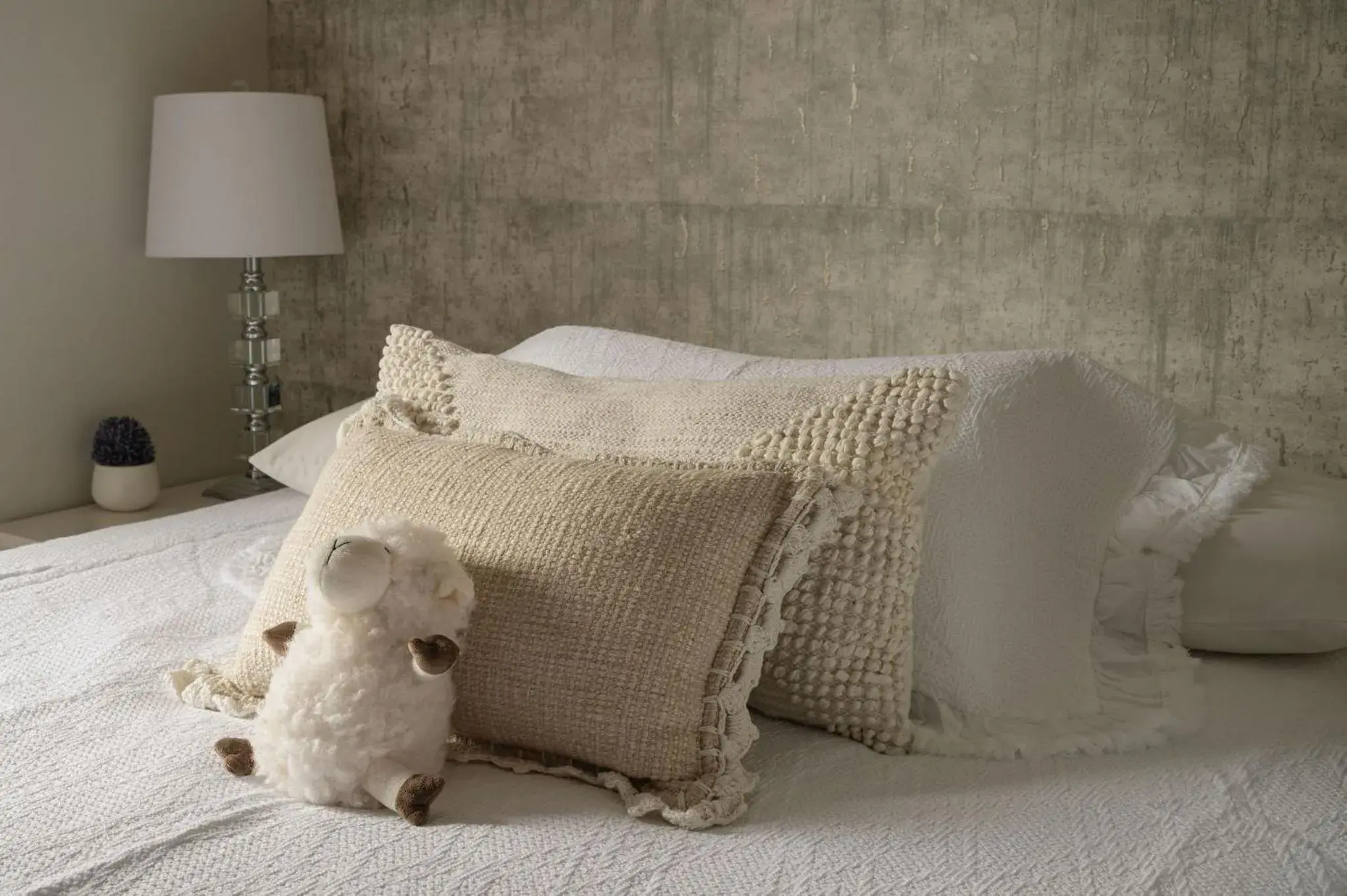 Budget Double Room in Auberge Old Chelsea Budget Double Room in Auberge Old Chelsea