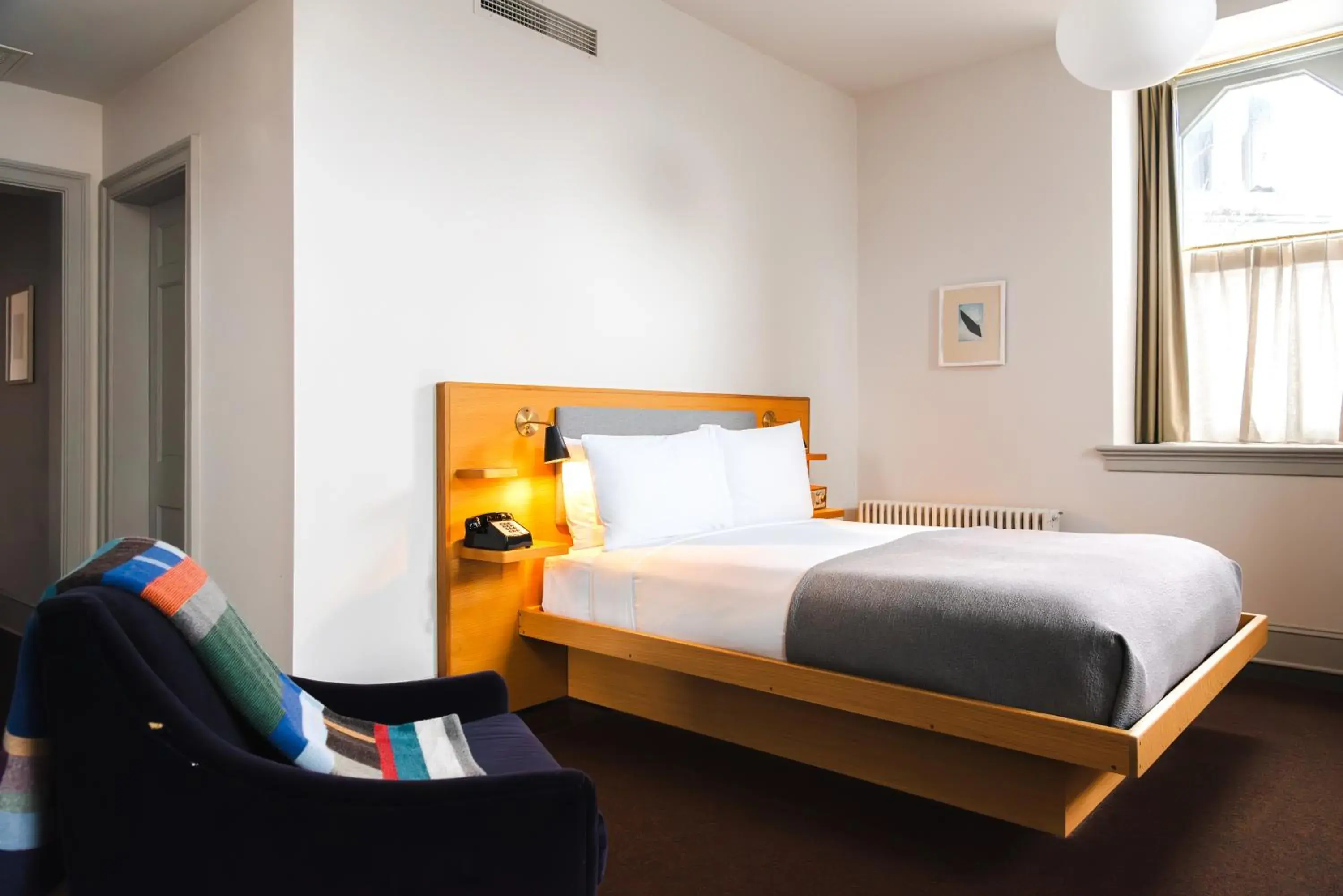 Queen Suite in Hotel Kinsley Queen Suite in Hotel Kinsley