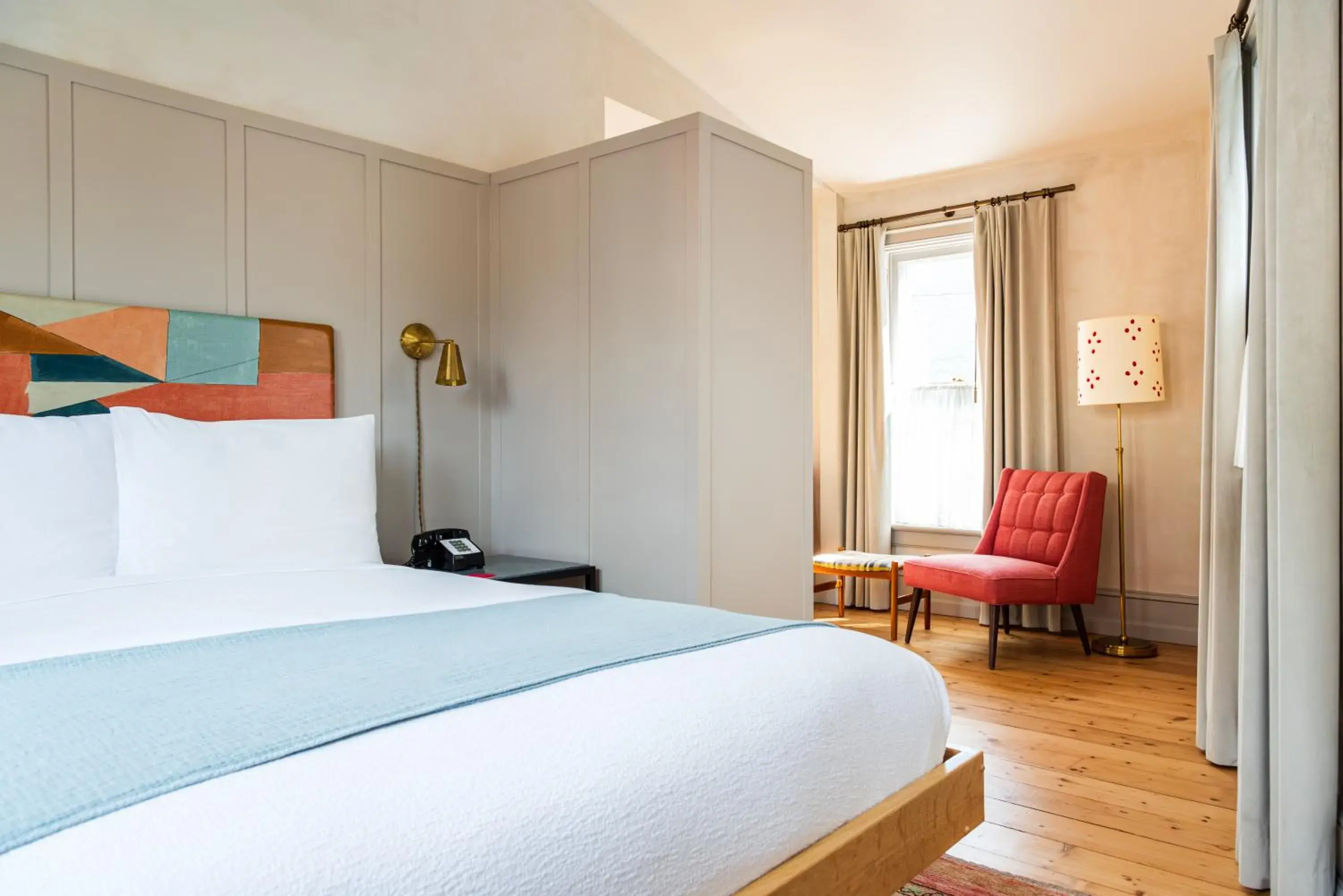 Superior Double Room in Hotel Kinsley Superior Double Room in Hotel Kinsley