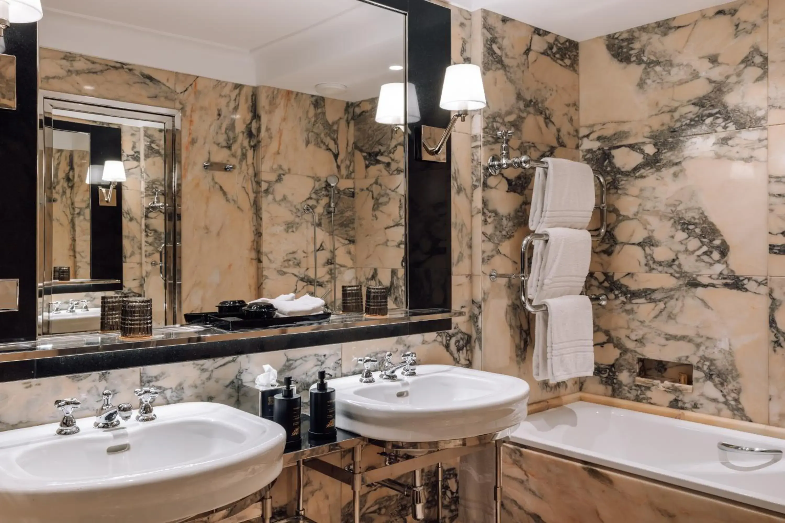 Premier City View Room in Four Seasons Hotel Ritz Lisbon Premier City View Room in Four Seasons Hotel Ritz Lisbon