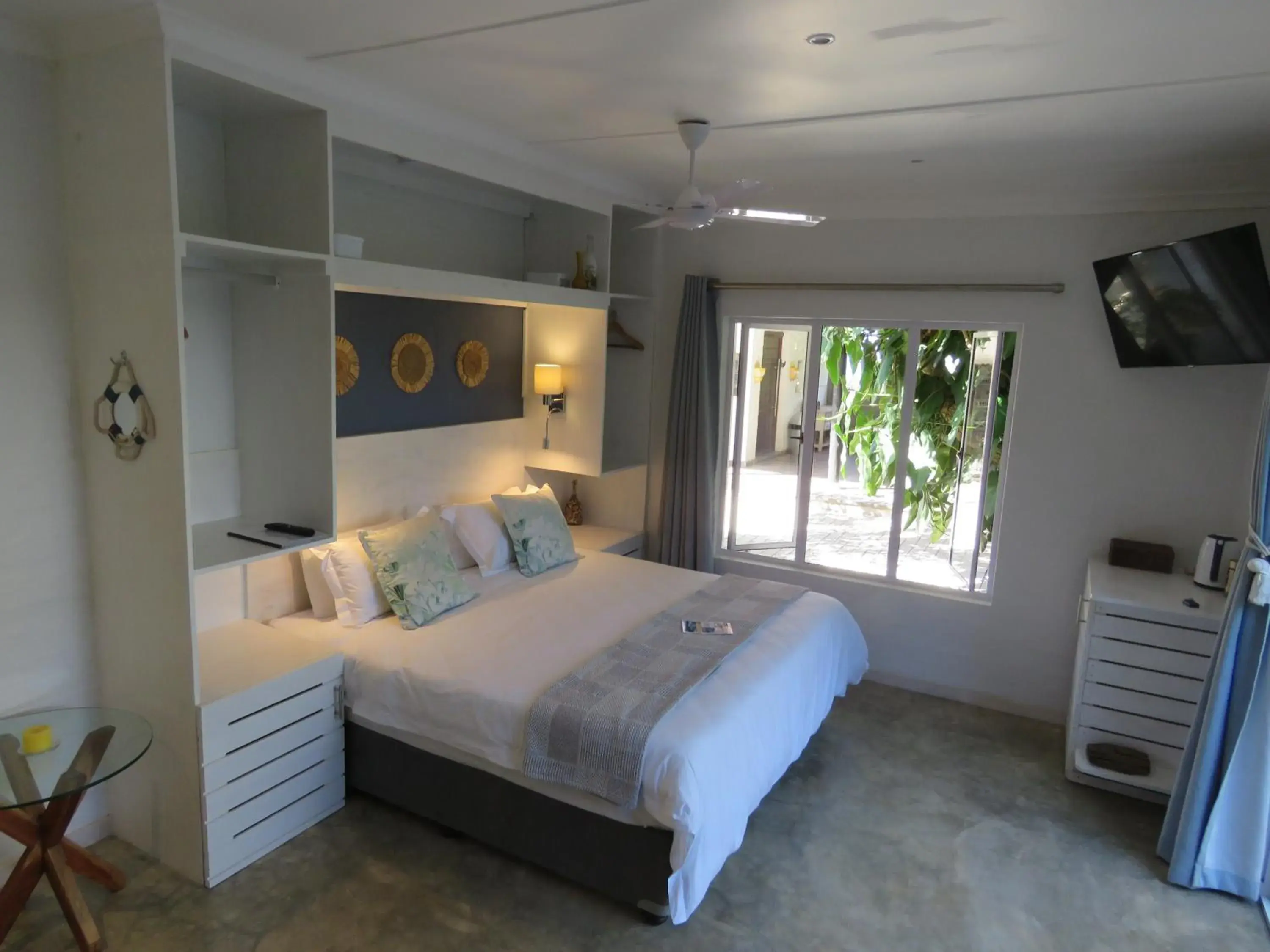 Family Room with Terrace in Bare Feet Retreat B&B Family Room with Terrace in Bare Feet Retreat B&B