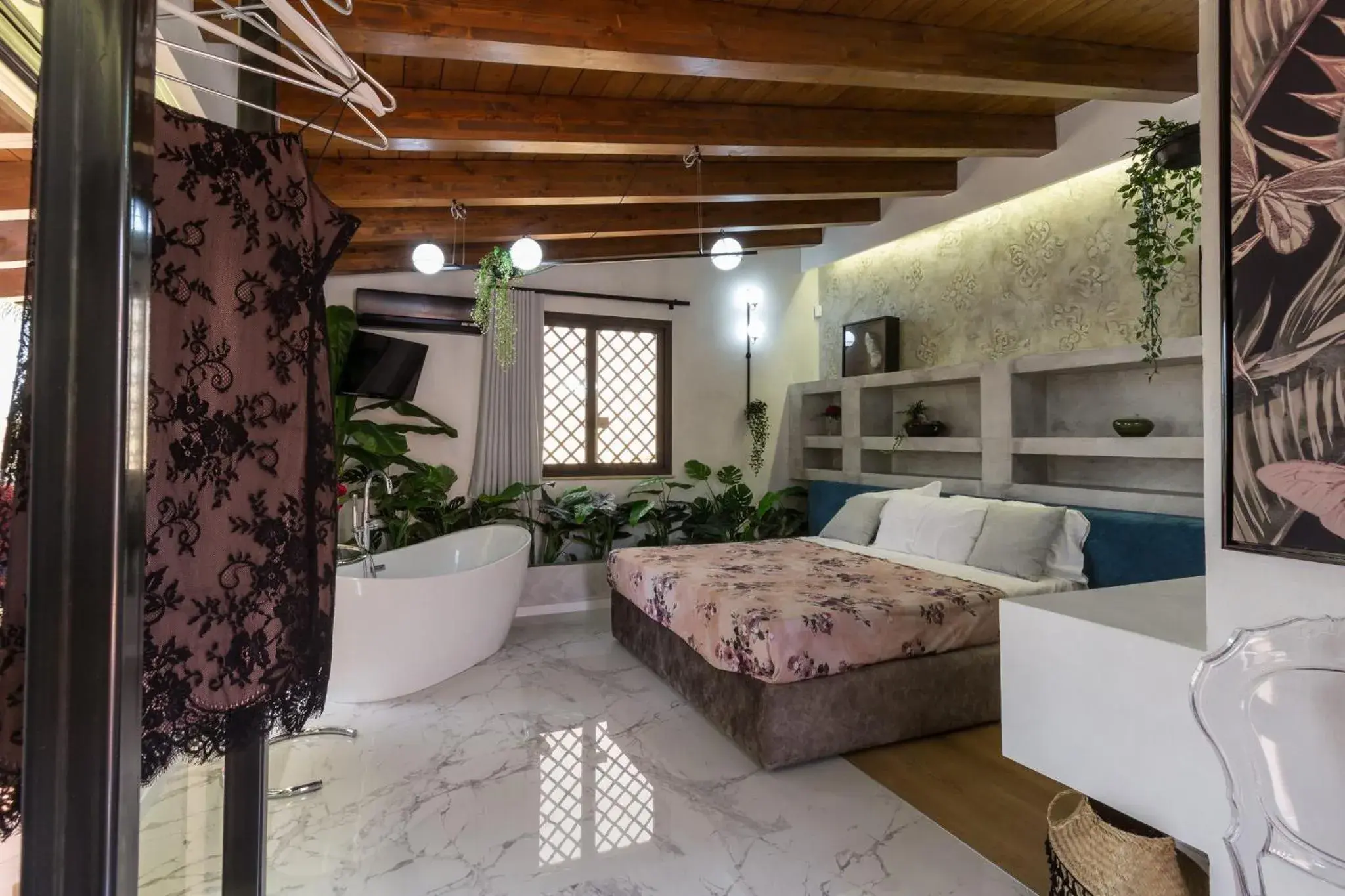 Royal Suite in Diodorus Luxury Experience Royal Suite in Diodorus Luxury Experience