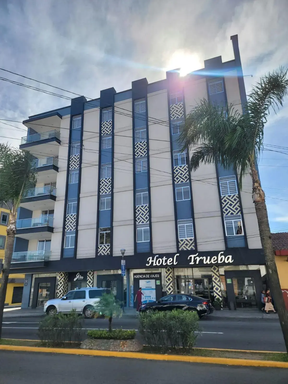 HOTEL TRUEBA HOTEL TRUEBA