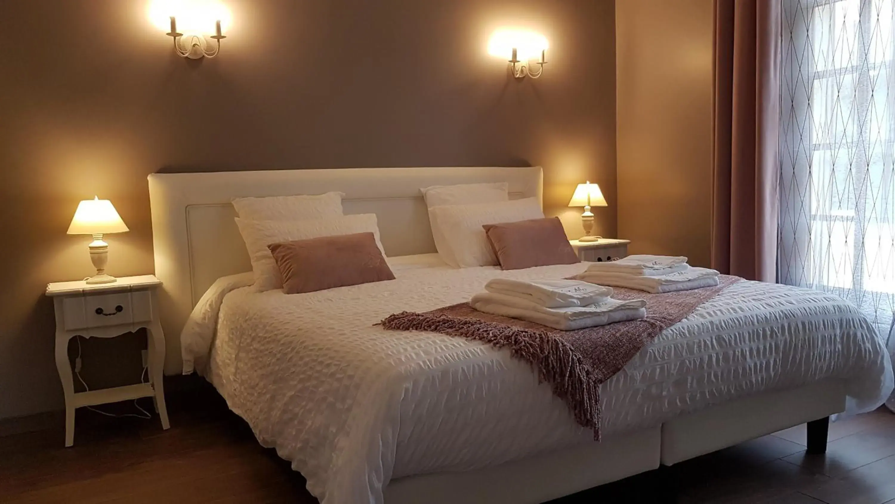 Small Double Room - single occupancy in Le Clos Magedon Small Double Room - single occupancy in Le Clos Magedon