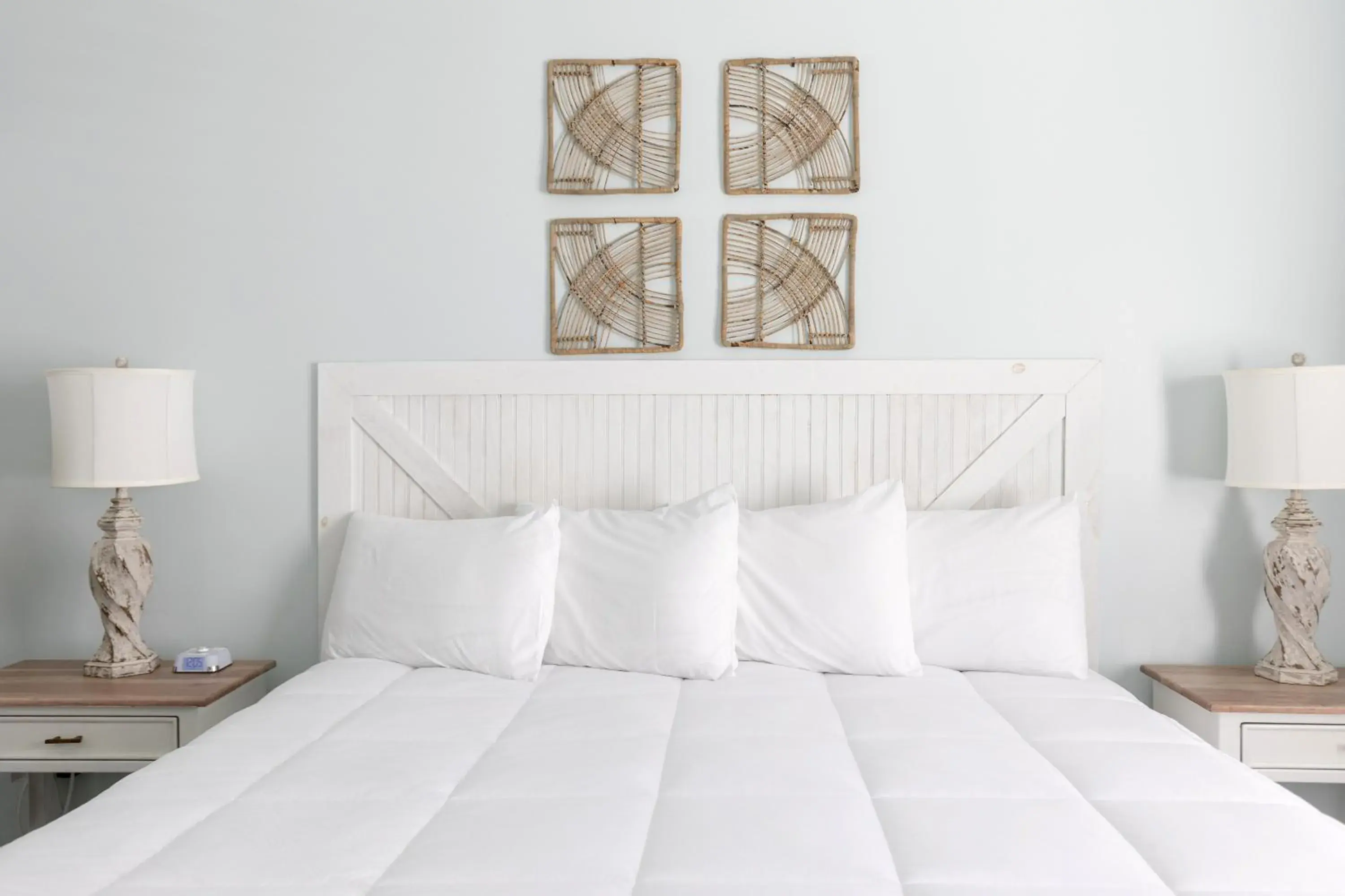 King Room - Disability Access in Hotel Whiskey in Pass Christian King Room - Disability Access in Hotel Whiskey in Pass Christian