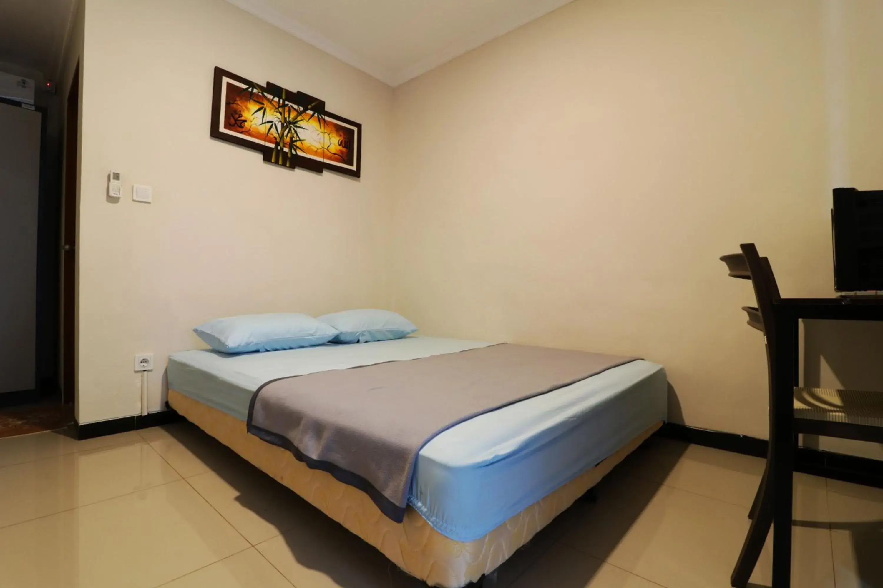 Standard Double Room in Wisma Surya Standard Double Room in Wisma Surya