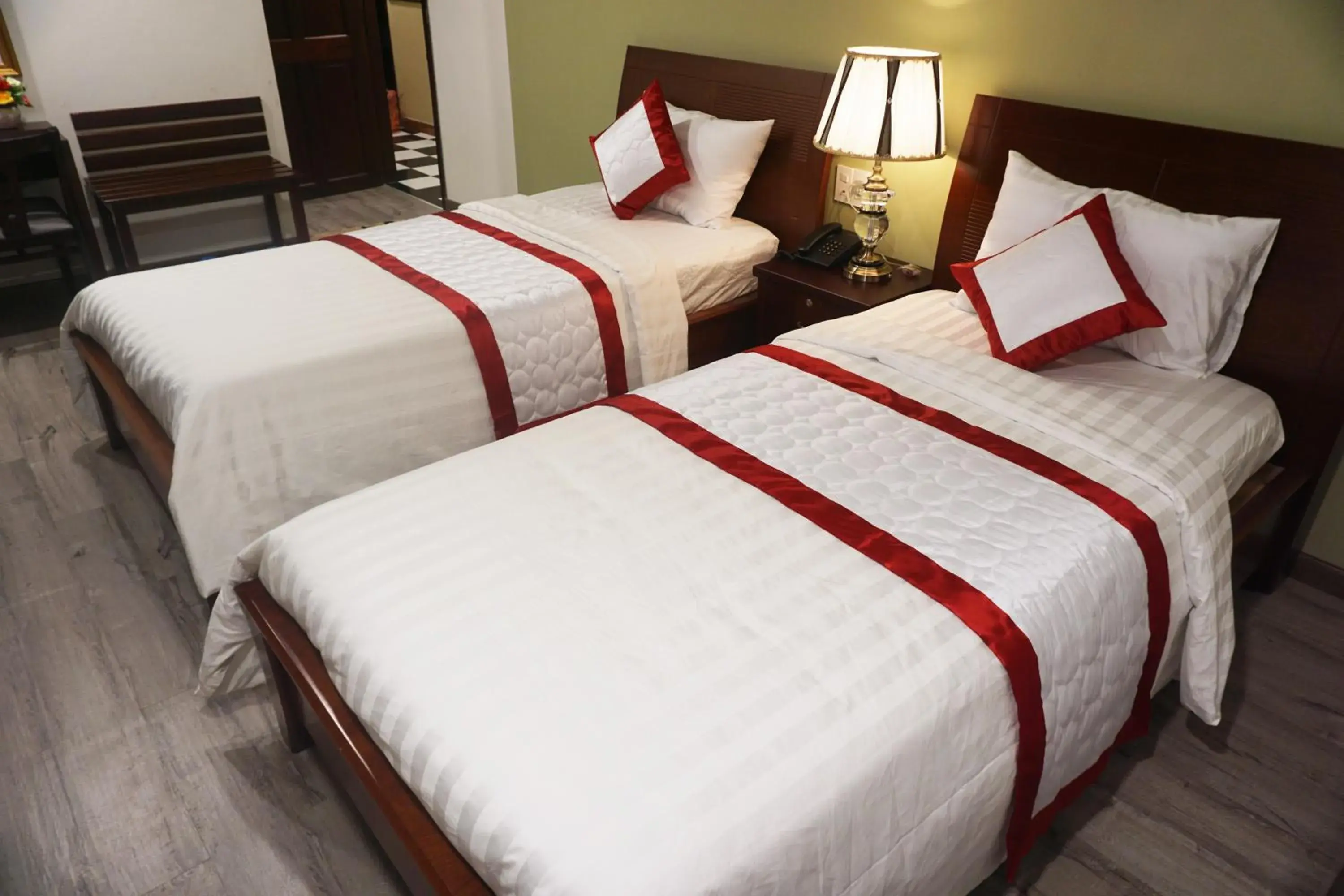 Deluxe Twin Room in Hue My Hotel Deluxe Twin Room in Hue My Hotel