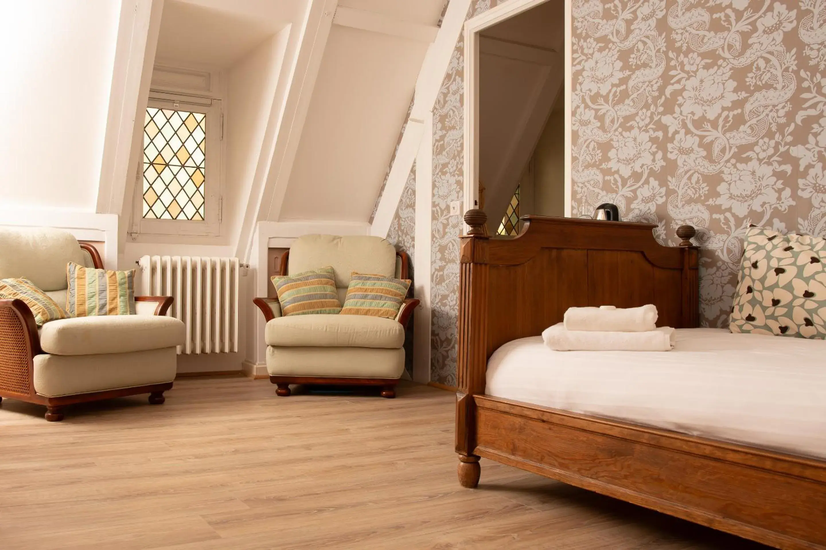 Deluxe Suite in DOMAINE ST GERMER Deluxe Suite in DOMAINE ST GERMER