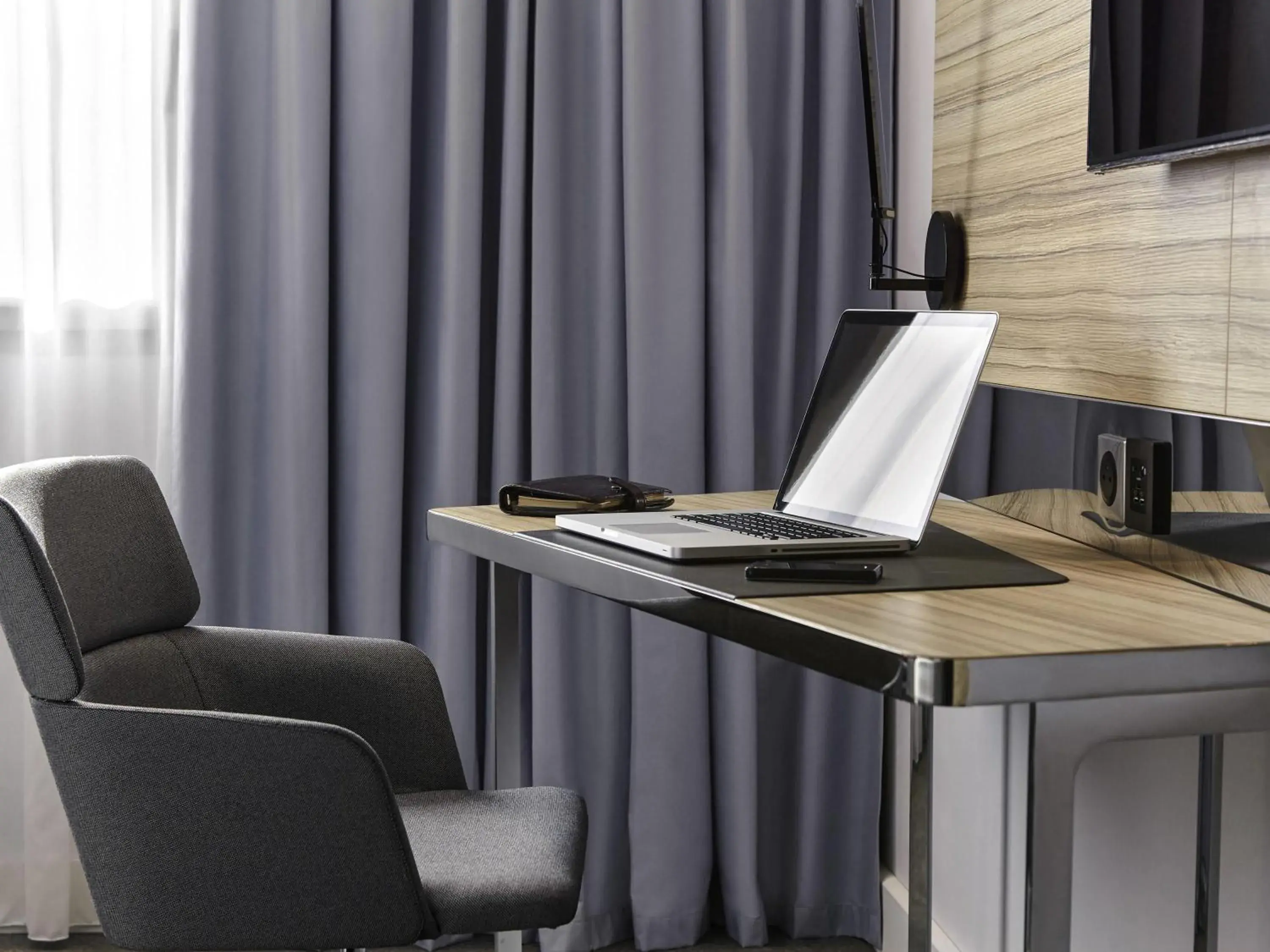 Classic Queen Room in Novotel Saint-Étienne Centre Gare Châteaucreux Classic Queen Room in Novotel Saint-Étienne Centre Gare Châteaucreux