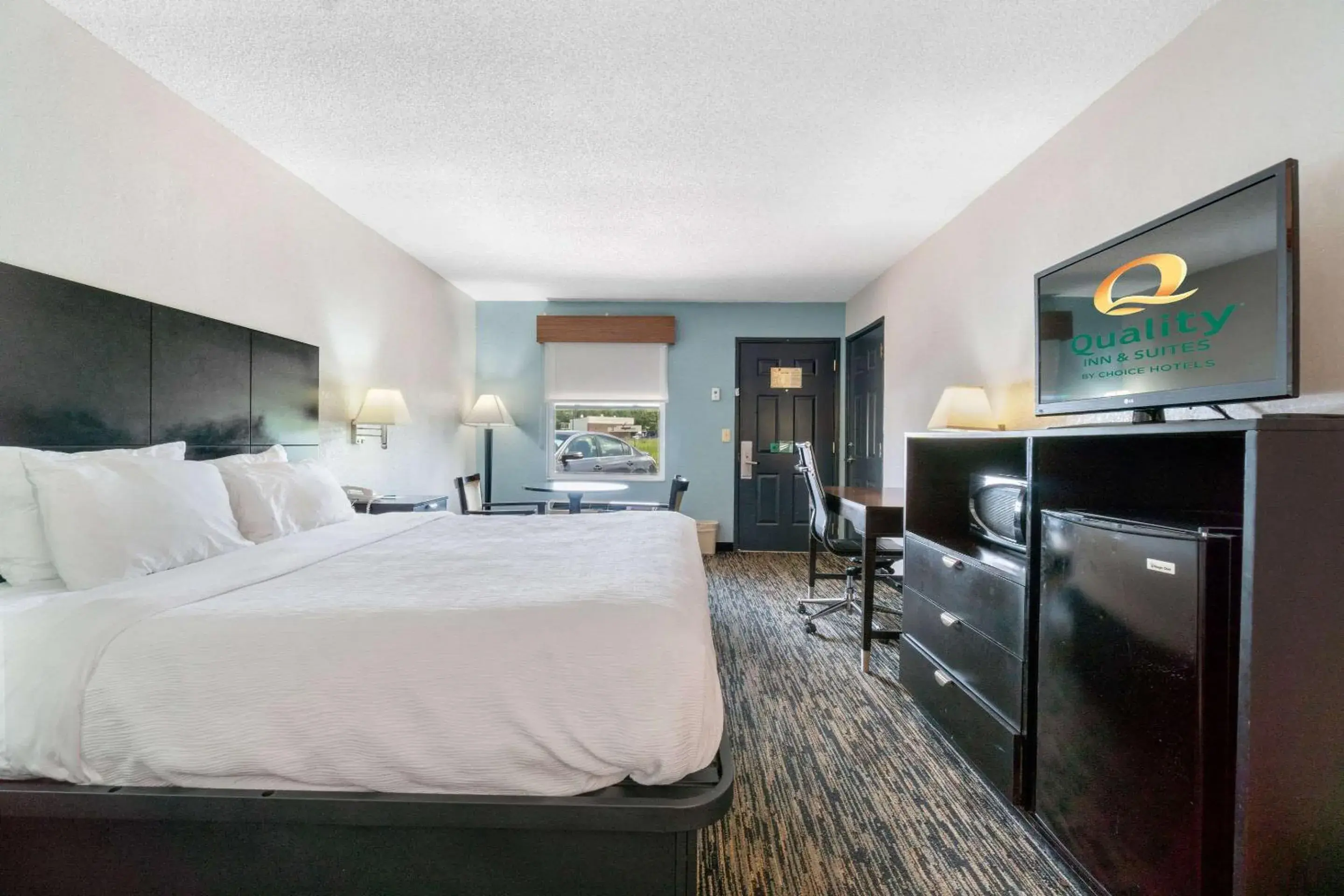 King Room - Accessible/Non-Smoking in Quality Inn Adairsville-Calhoun South King Room - Accessible/Non-Smoking in Quality Inn Adairsville-Calhoun South
