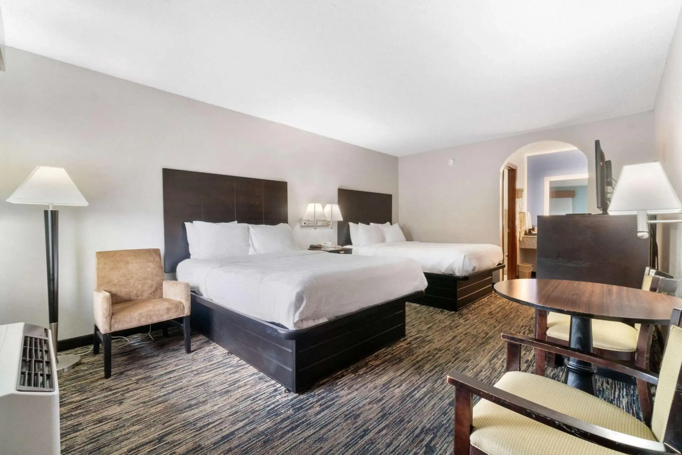 Queen Room with Two Queen Beds - Non-Smoking in Quality Inn Adairsville-Calhoun South Queen Room with Two Queen Beds - Non-Smoking in Quality Inn Adairsville-Calhoun South