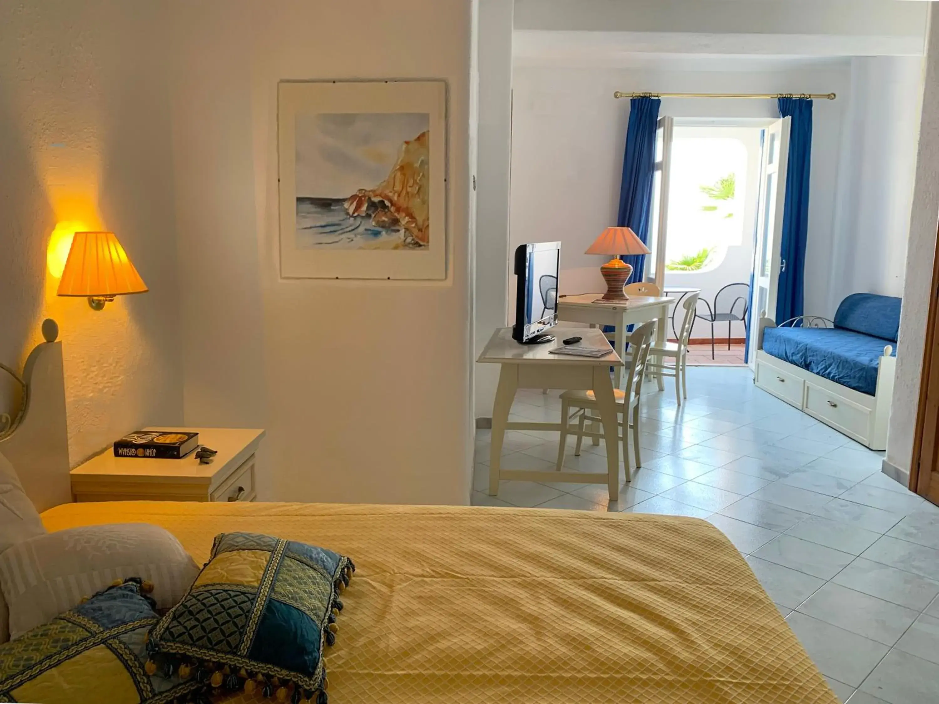 Junior Suite with Balcony in Hotel Grazia alla Scannella Junior Suite with Balcony in Hotel Grazia alla Scannella