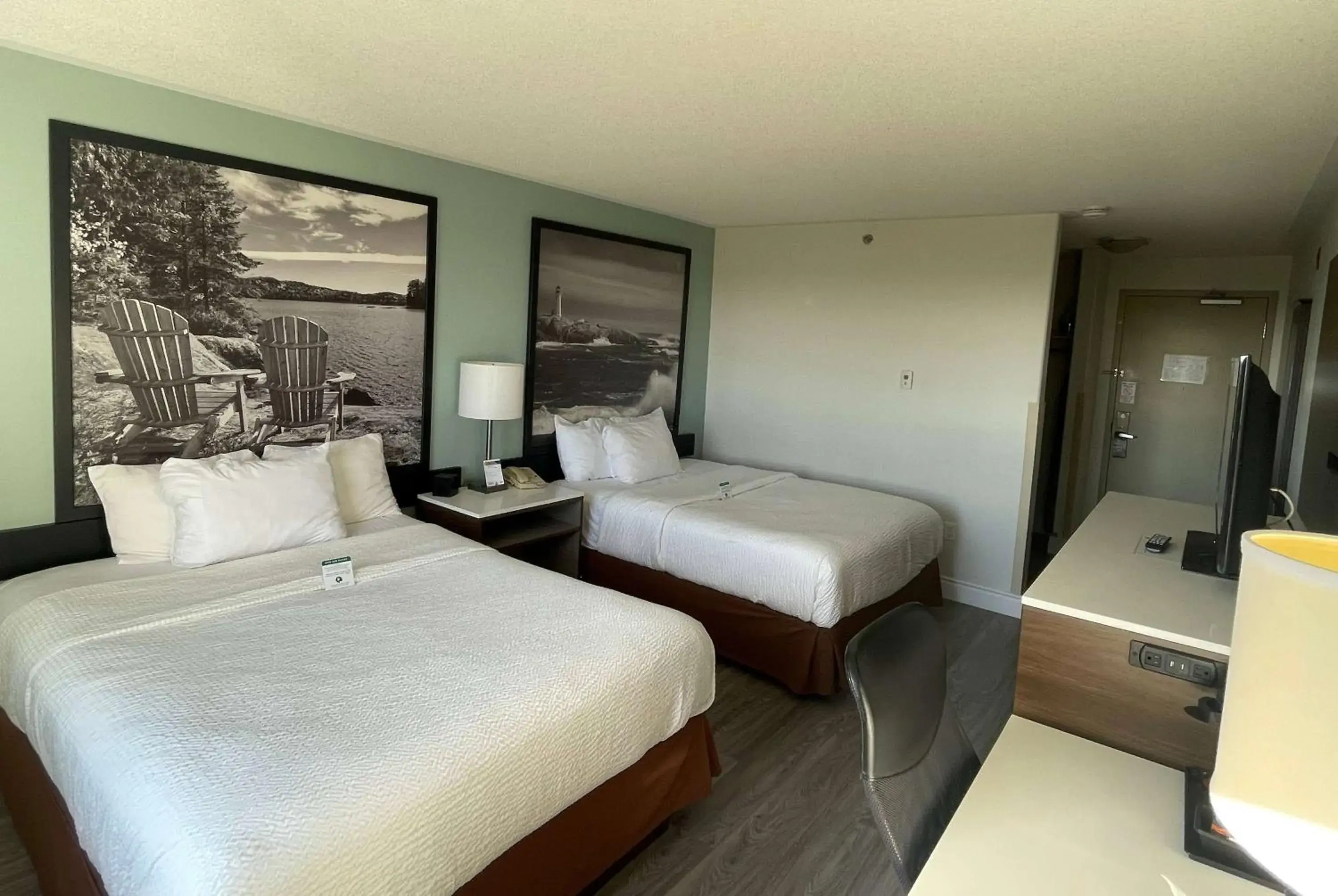 Queen Room with Two Queen Beds - Non-Smoking in Super 8 by Wyndham Peterborough Queen Room with Two Queen Beds - Non-Smoking in Super 8 by Wyndham Peterborough