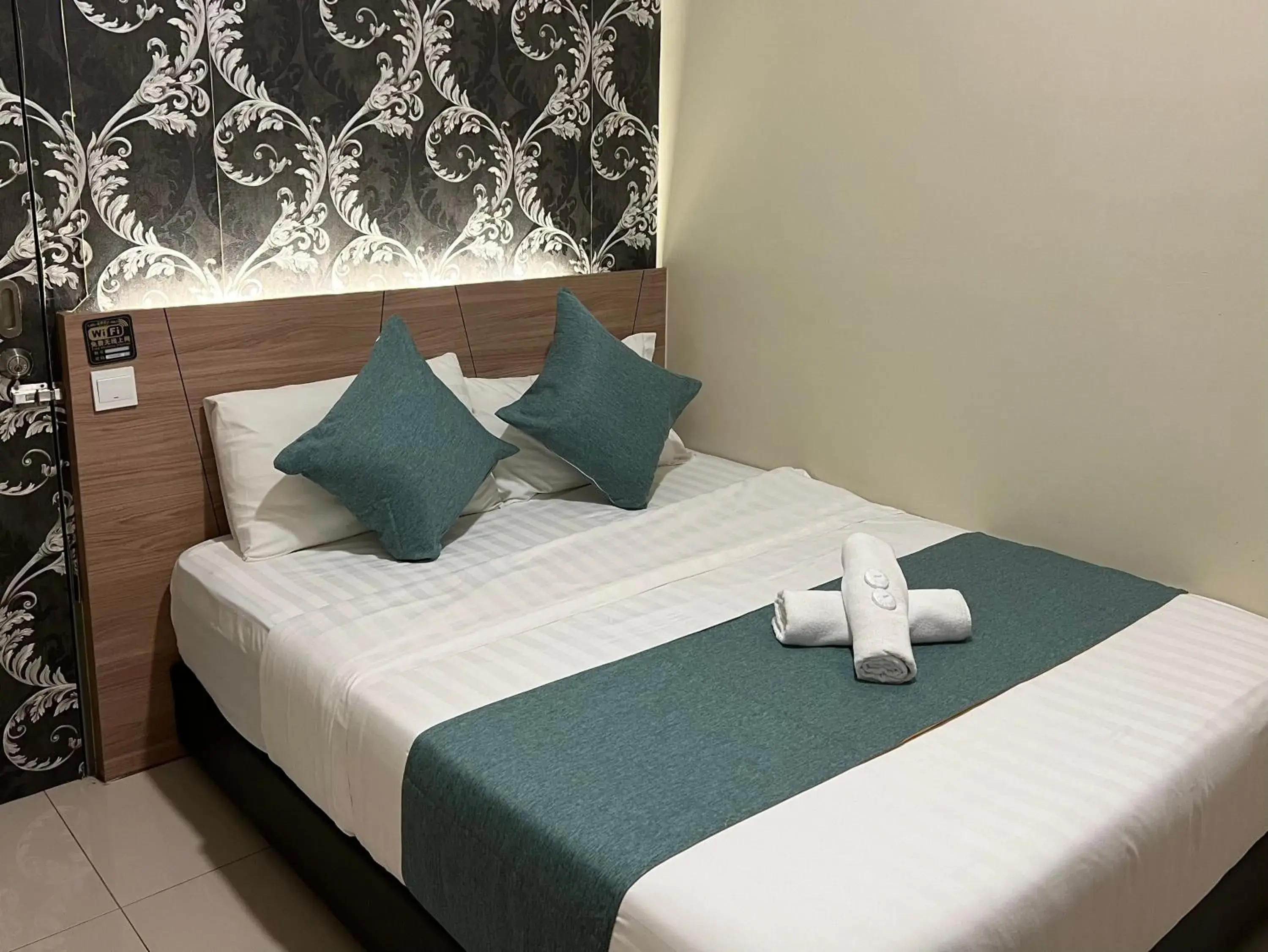 Standard Queen Room in KUANTAN BESERAH BUDGET HOTEL Standard Queen Room in KUANTAN BESERAH BUDGET HOTEL