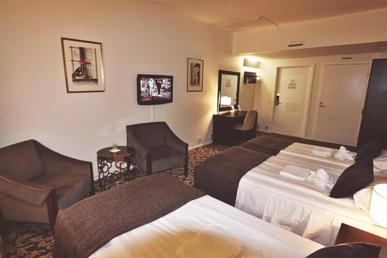 Family Room (2 Adults + 2 Children) in Ariston Hotell Family Room (2 Adults + 2 Children) in Ariston Hotell