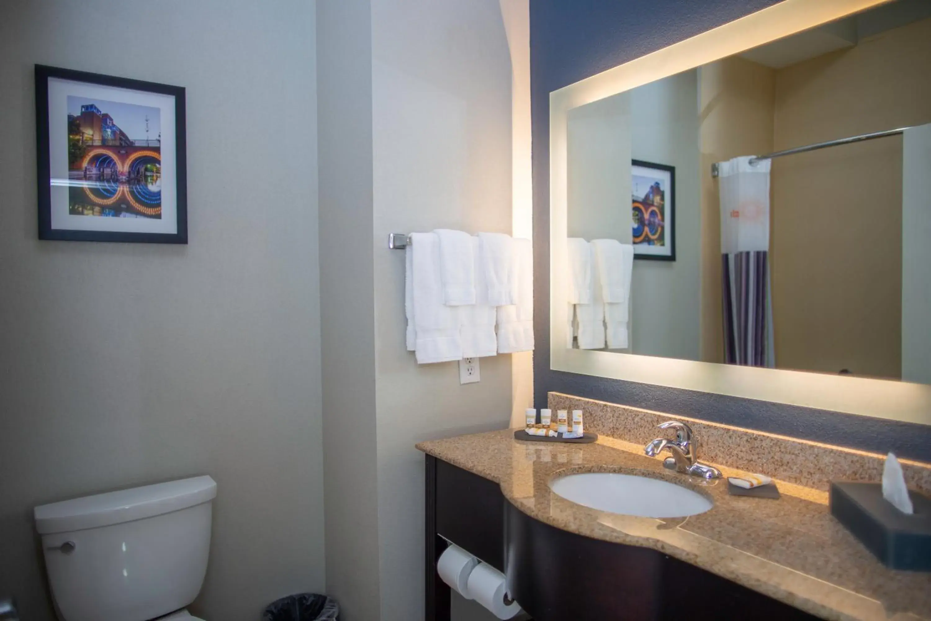 King Room - Non-Smoking in La Quinta by Wyndham Houston East at Normandy King Room - Non-Smoking in La Quinta by Wyndham Houston East at Normandy