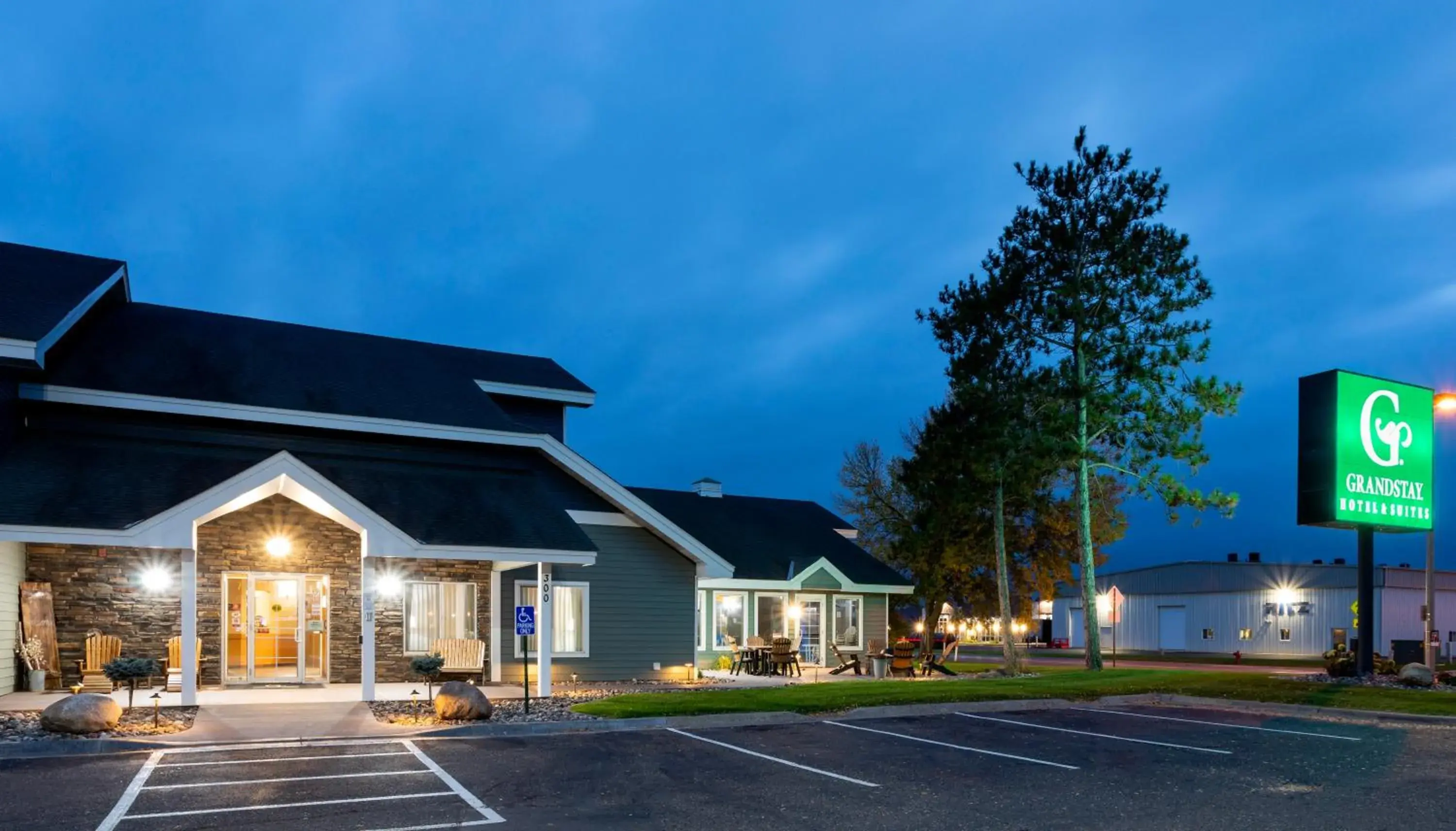 GrandStay Hotel & Suites GrandStay Hotel & Suites