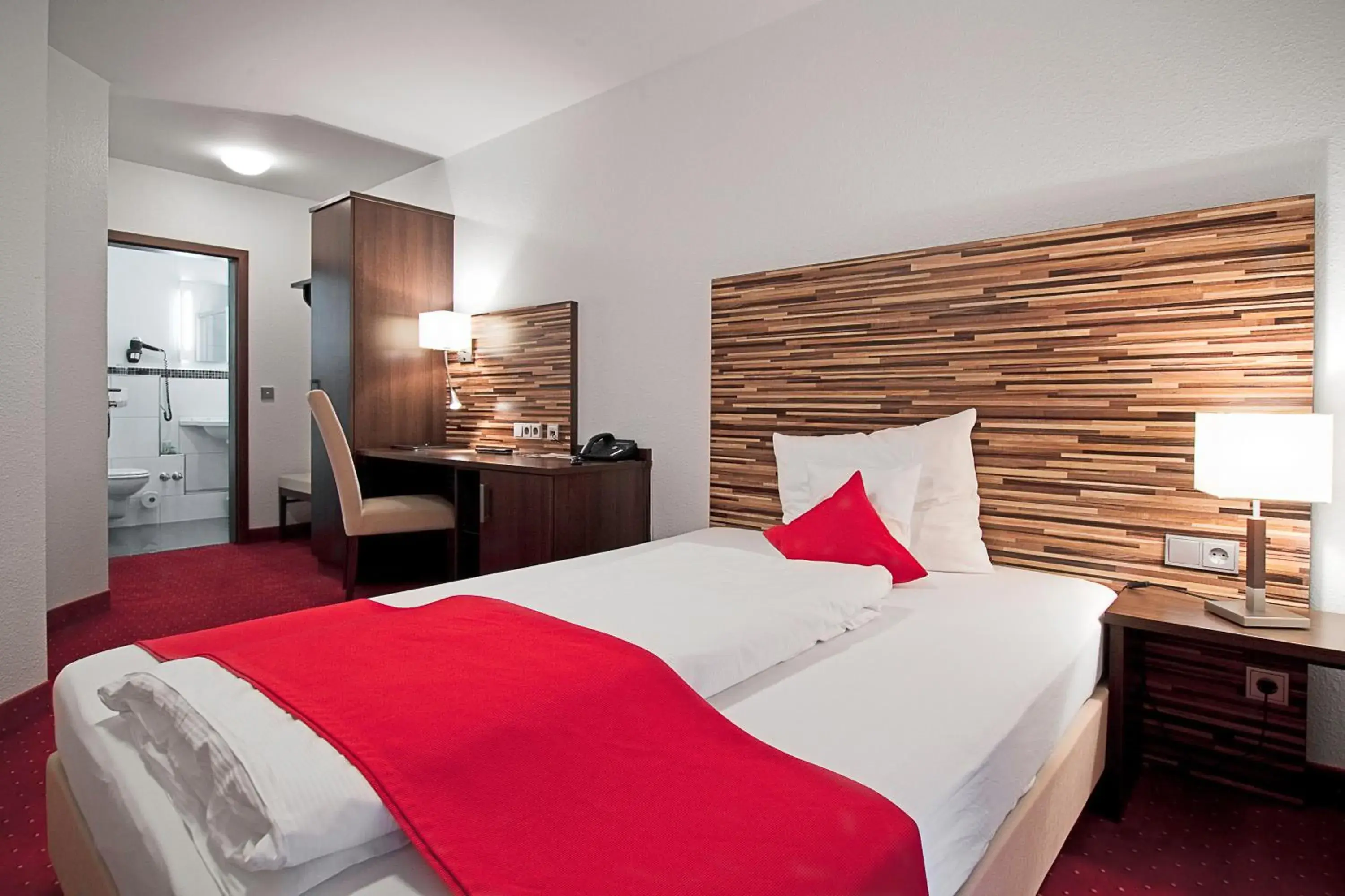 Business King Size Room - single occupancy in HIB Hotel in Baesweiler Business King Size Room - single occupancy in HIB Hotel in Baesweiler