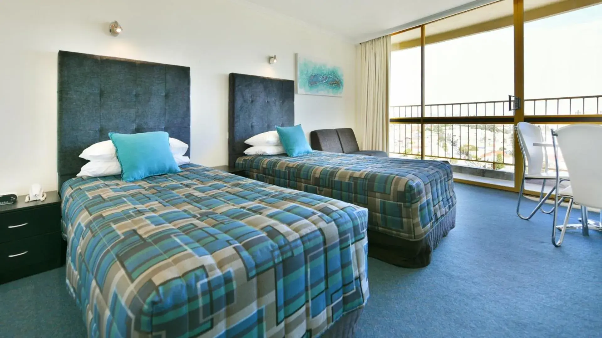 Twin Room - Disability Access in Atlantic Tower Motor Inn Twin Room - Disability Access in Atlantic Tower Motor Inn