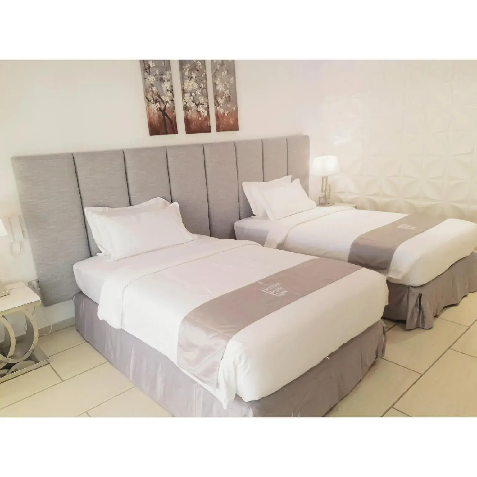 Twin Room with Pool View in Marina Point Bay Resort Twin Room with Pool View in Marina Point Bay Resort