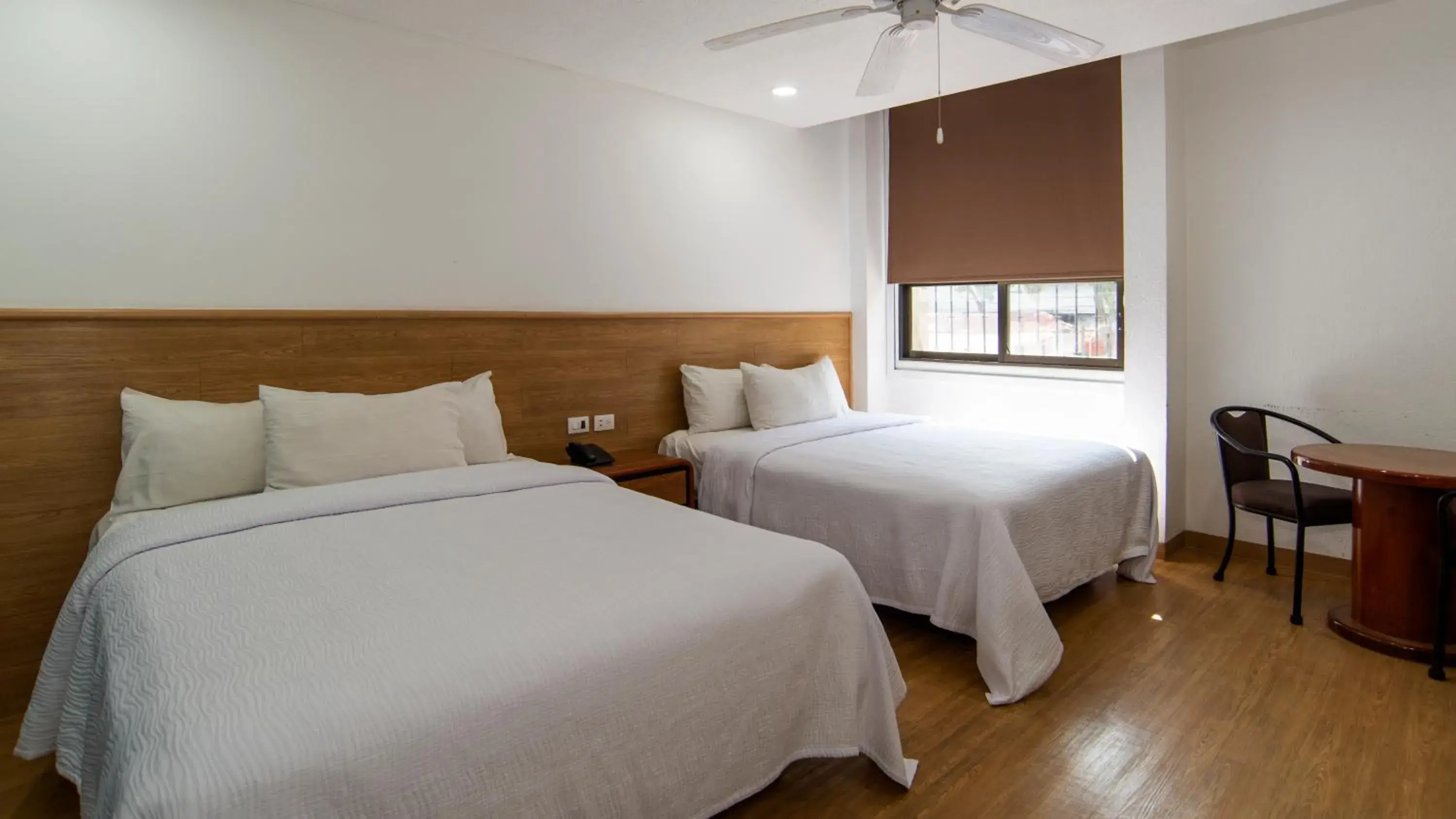 Twin Room in Hotel San Lucas Twin Room in Hotel San Lucas