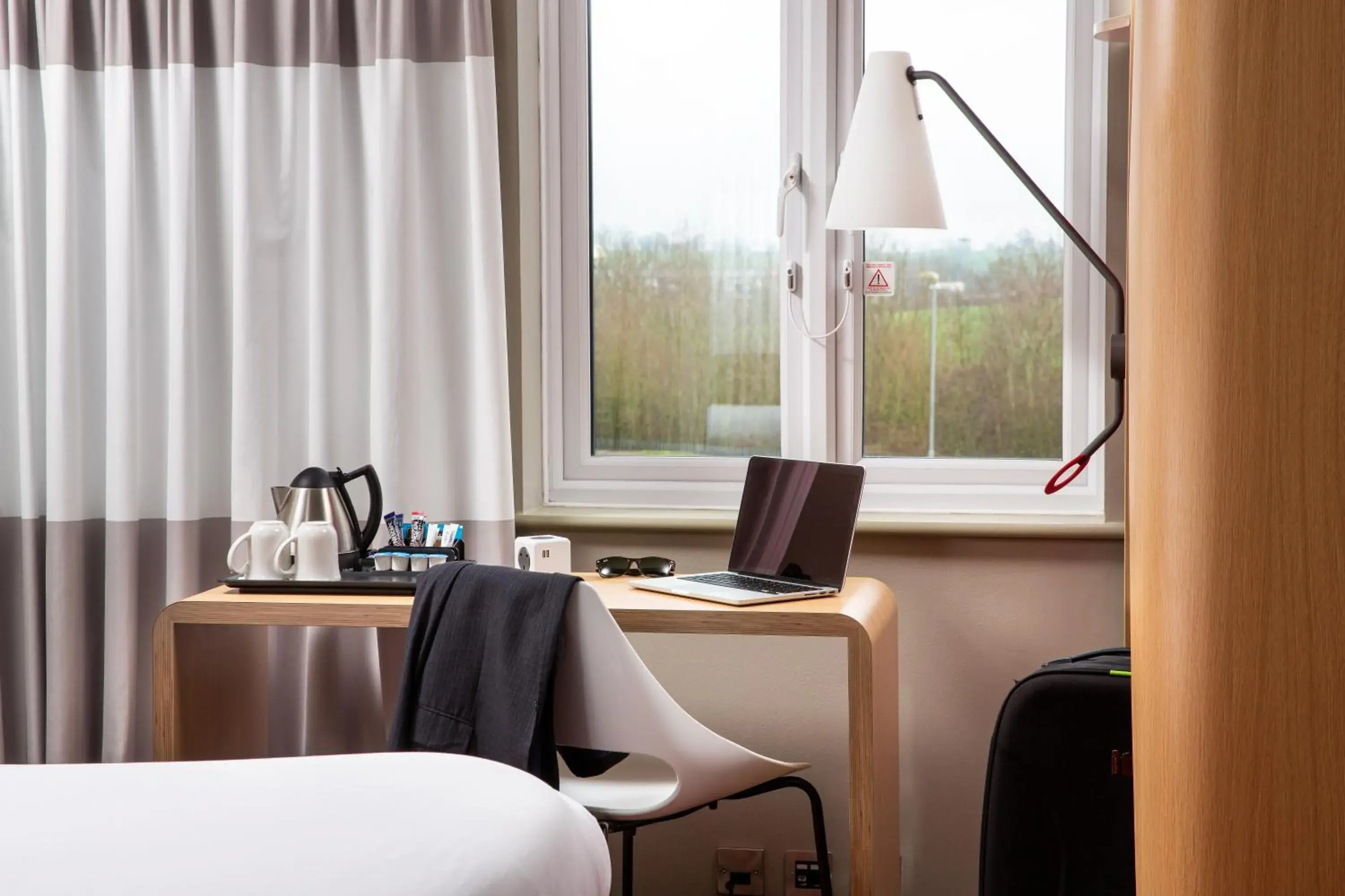 Family Room in ibis Rugby East Family Room in ibis Rugby East