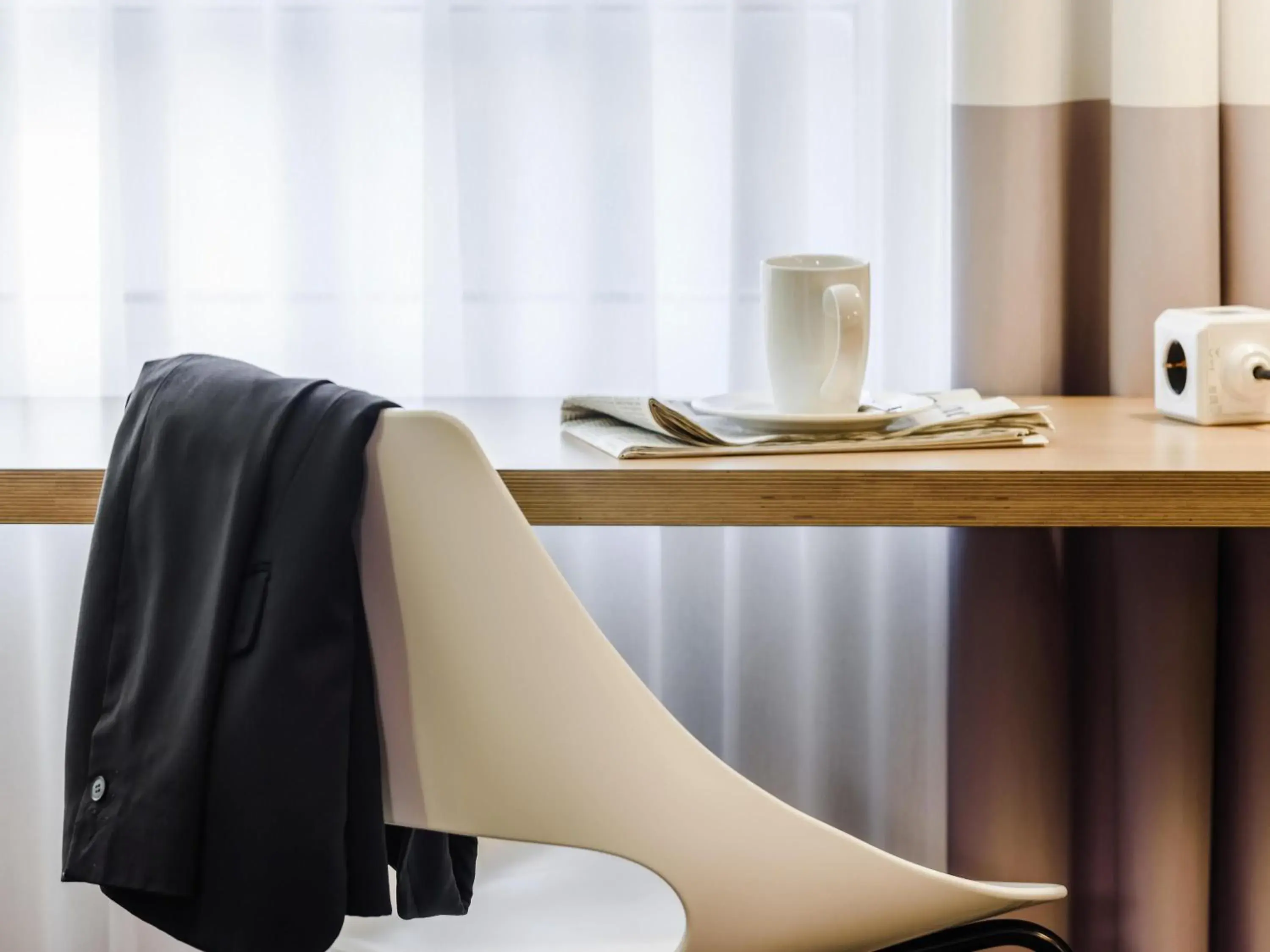 Standard Double Room with Sofa in ibis London Docklands Canary Wharf Standard Double Room with Sofa in ibis London Docklands Canary Wharf