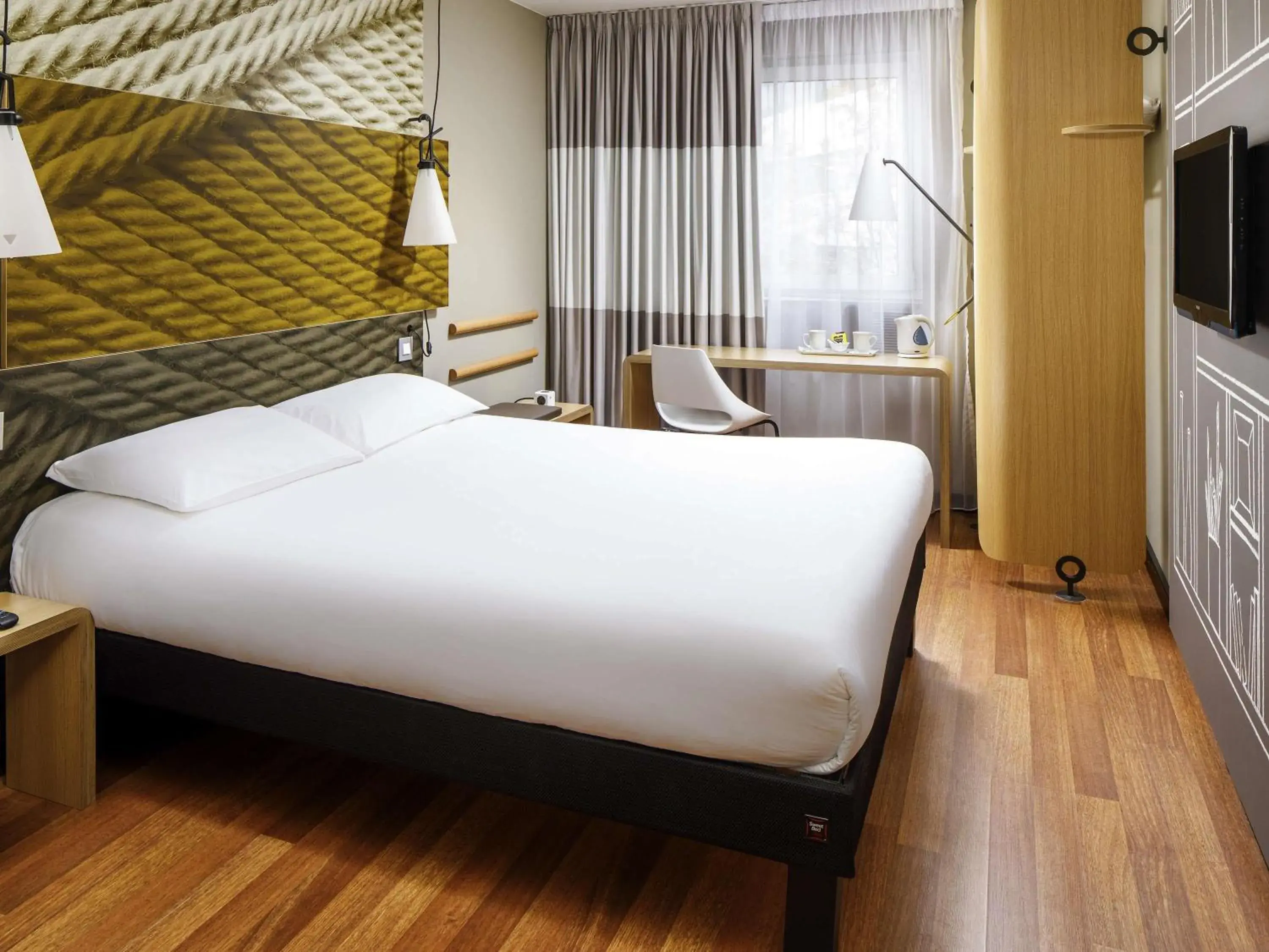 Double Room in ibis Bristol Centre Double Room in ibis Bristol Centre