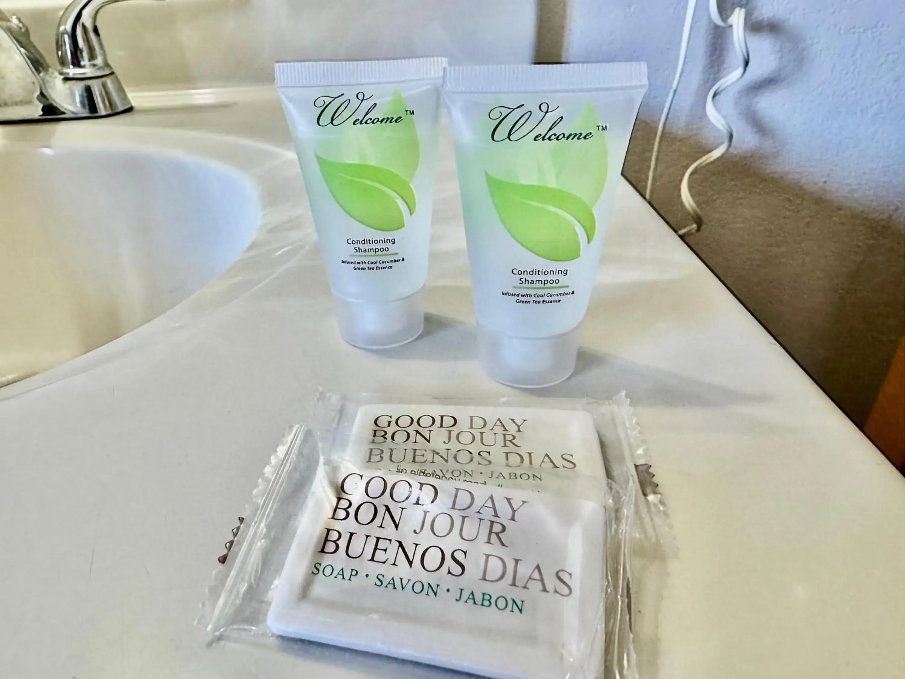 Deluxe Queen Room with Two Queen Beds in Sunset Inn and Suites Deluxe Queen Room with Two Queen Beds in Sunset Inn and Suites