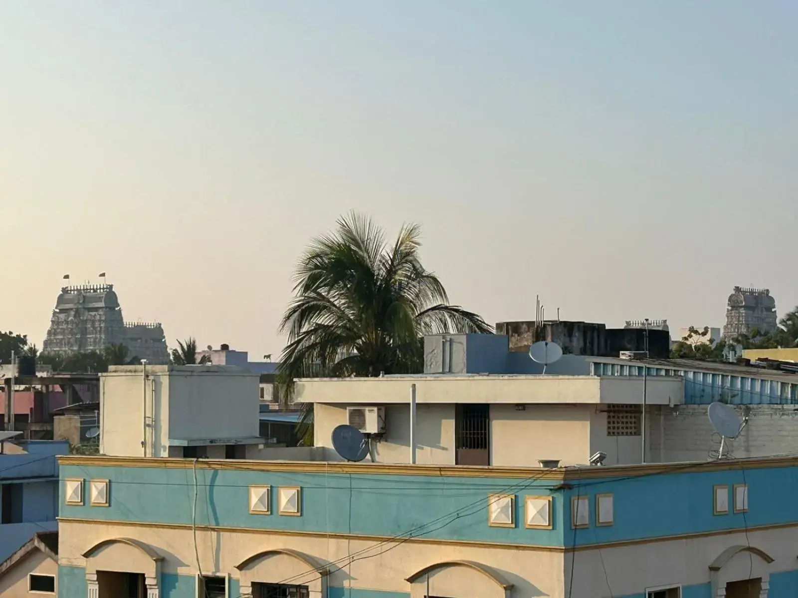 Deluxe Double or Twin Room in Meera Lodge Deluxe Double or Twin Room in Meera Lodge