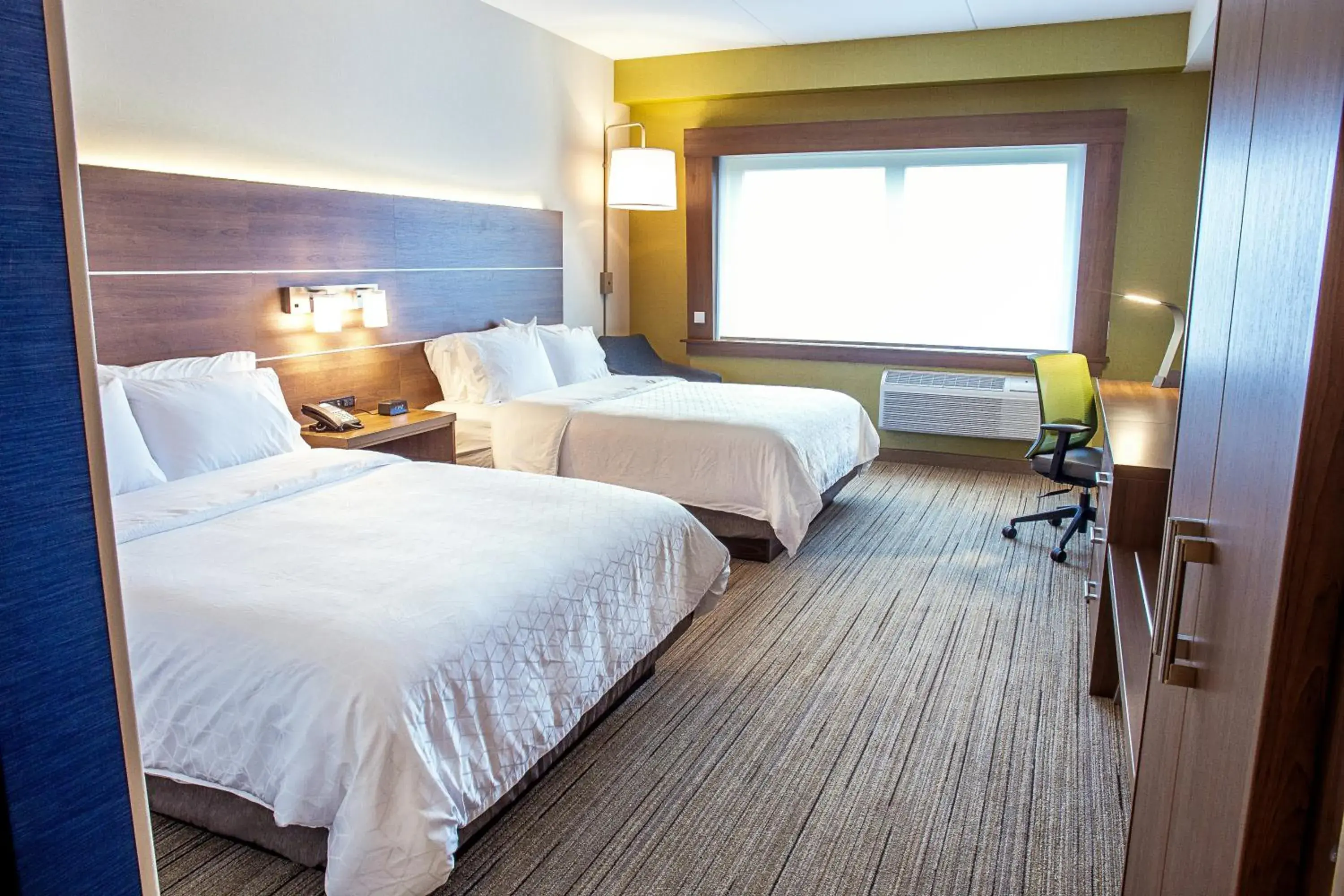 Standard Queen Room with Two Queen Beds and Roll-In Shower - Mobility Access in Holiday Inn Express & Suites - Halifax – Dartmouth Standard Queen Room with Two Queen Beds and Roll-In Shower - Mobility Access in Holiday Inn Express & Suites - Halifax – Dartmouth