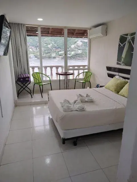 Superior Double Room in Hotel Bahia Taganga Superior Double Room in Hotel Bahia Taganga