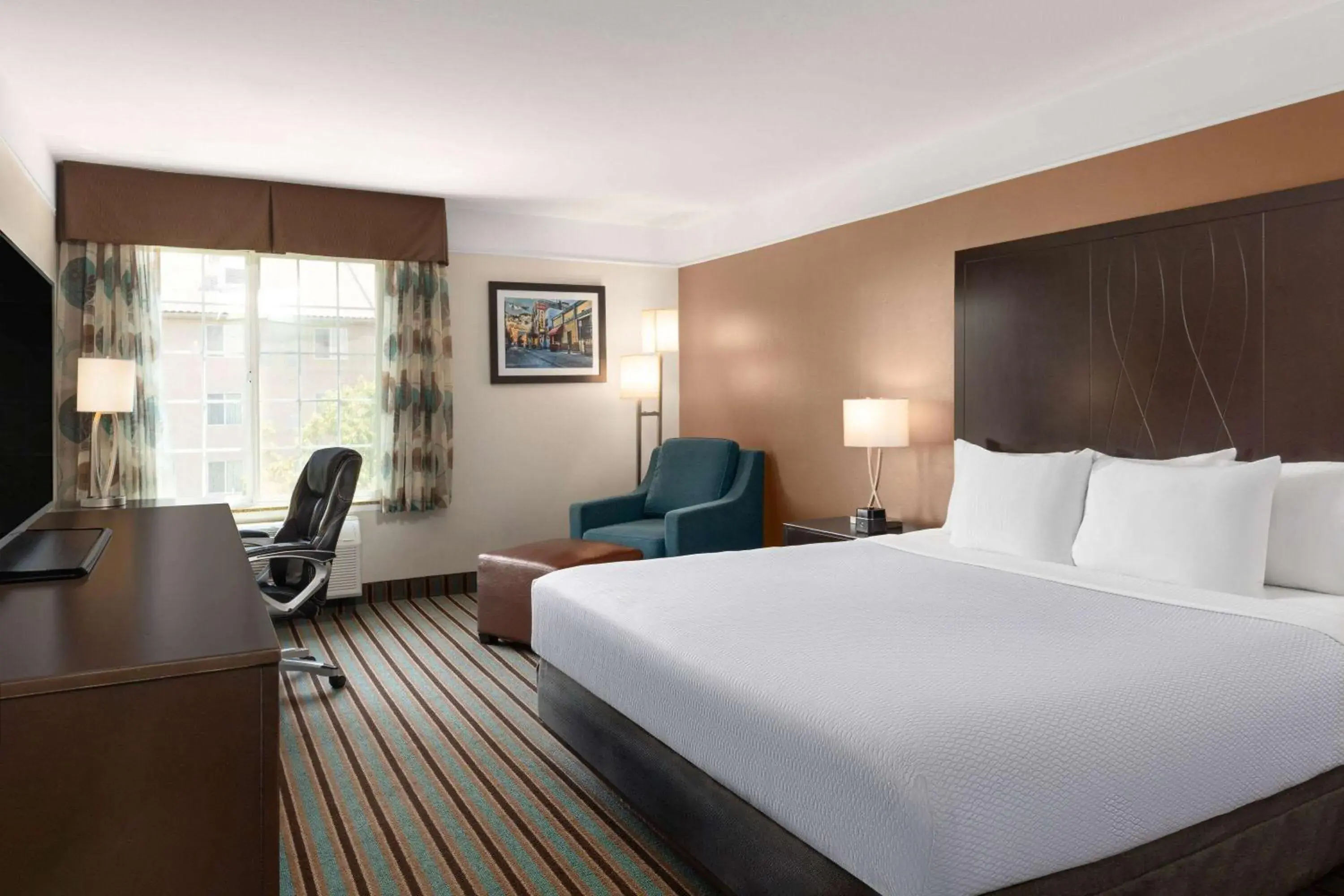 King Room in La Quinta by Wyndham Bakersfield North King Room in La Quinta by Wyndham Bakersfield North