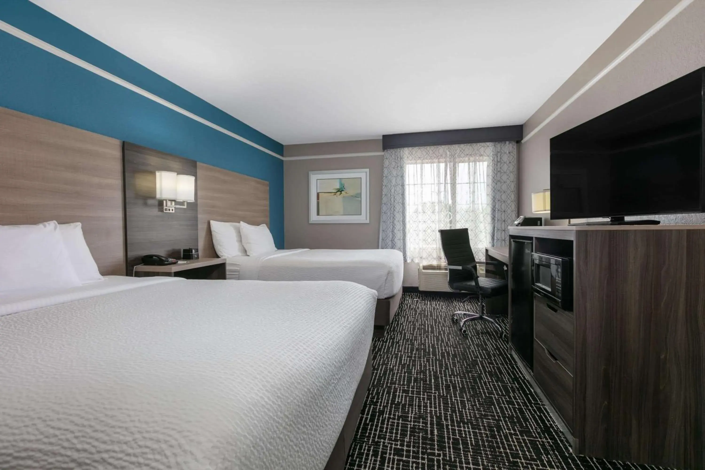 Queen Room with Two Queen Beds - Disability Access in La Quinta by Wyndham Weatherford Queen Room with Two Queen Beds - Disability Access in La Quinta by Wyndham Weatherford