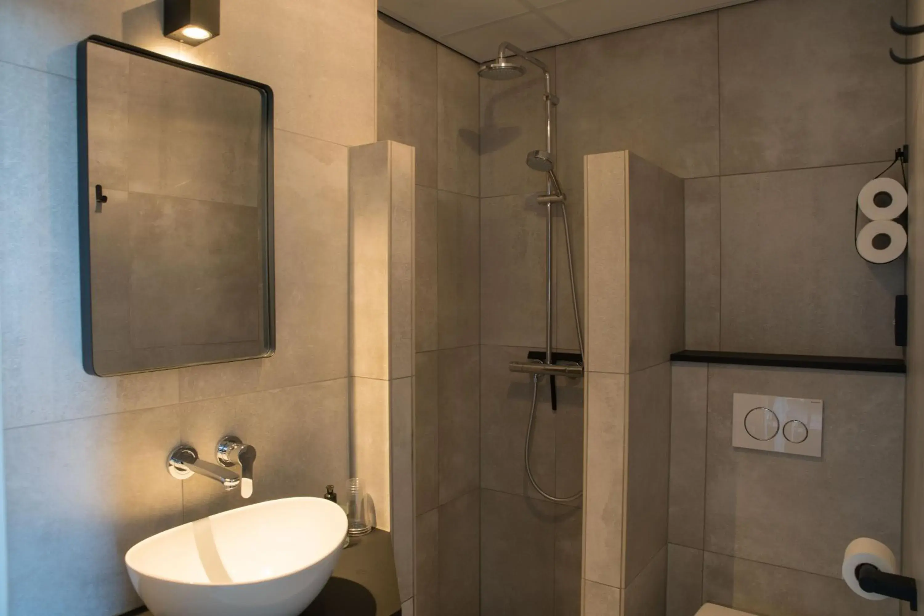 Triple Room in The BLOOM Triple Room in The BLOOM